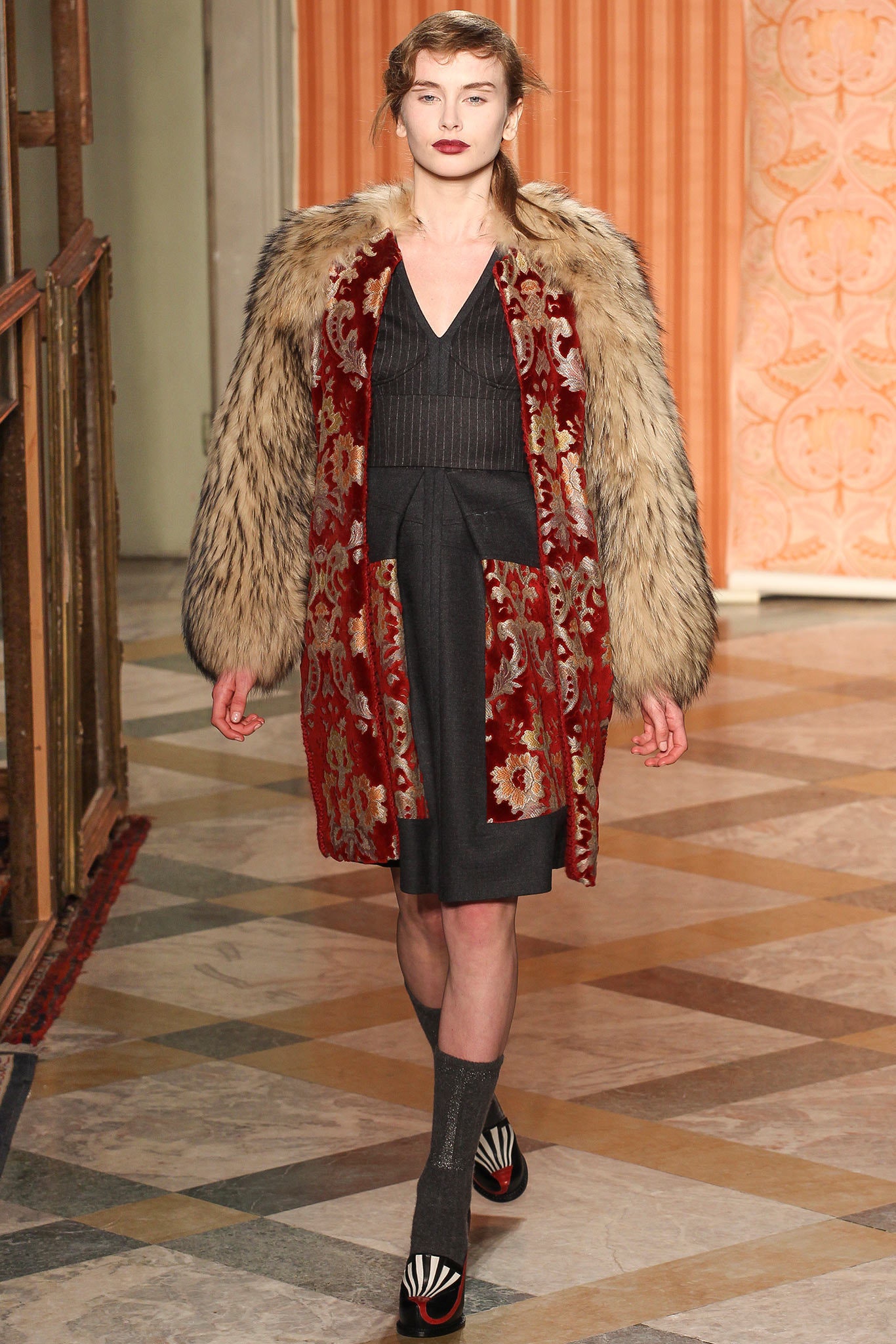red fur long-sleeve v-neck relaxed embroidered layered coat