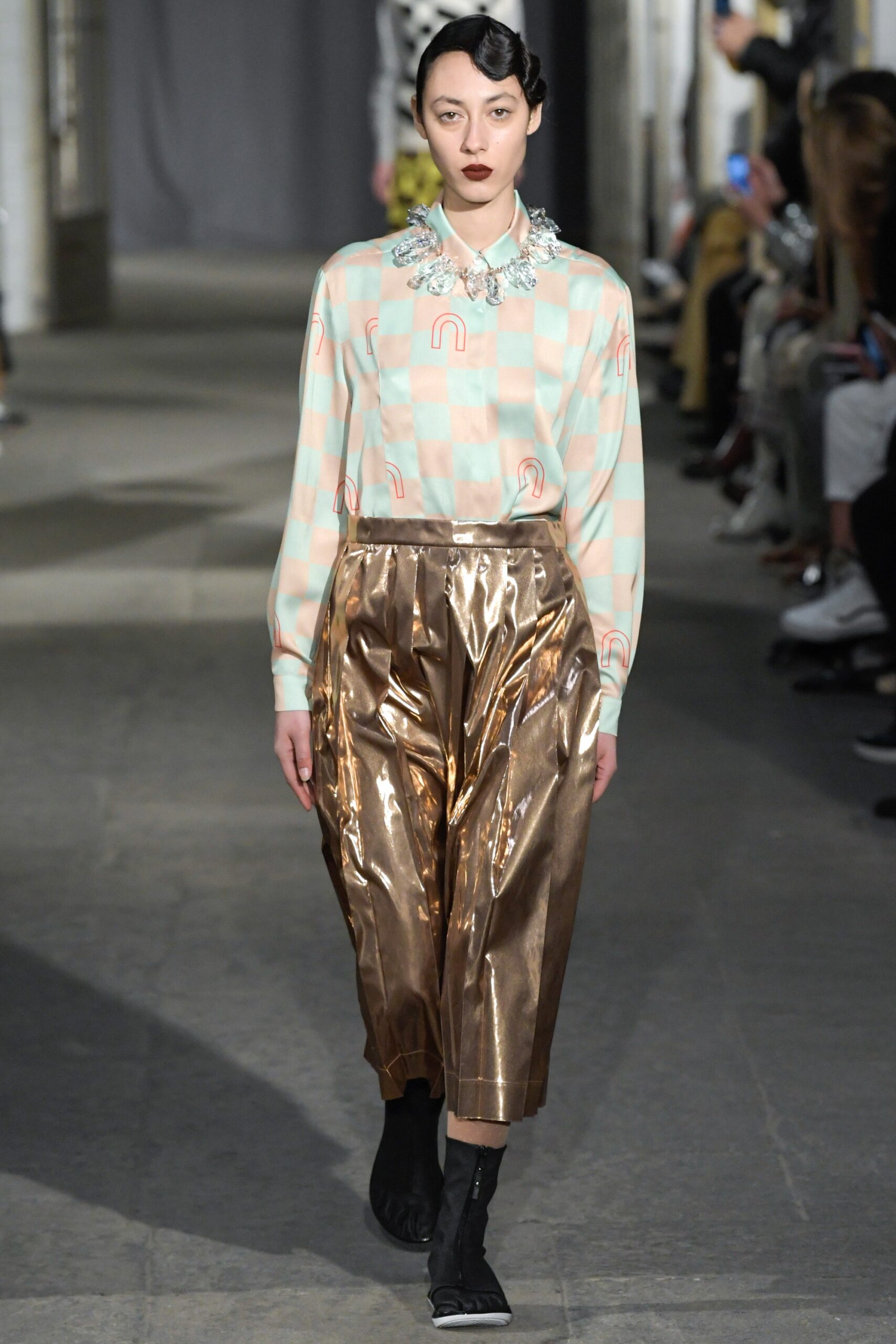 gold vinyl relaxed wide-leg shiny pants