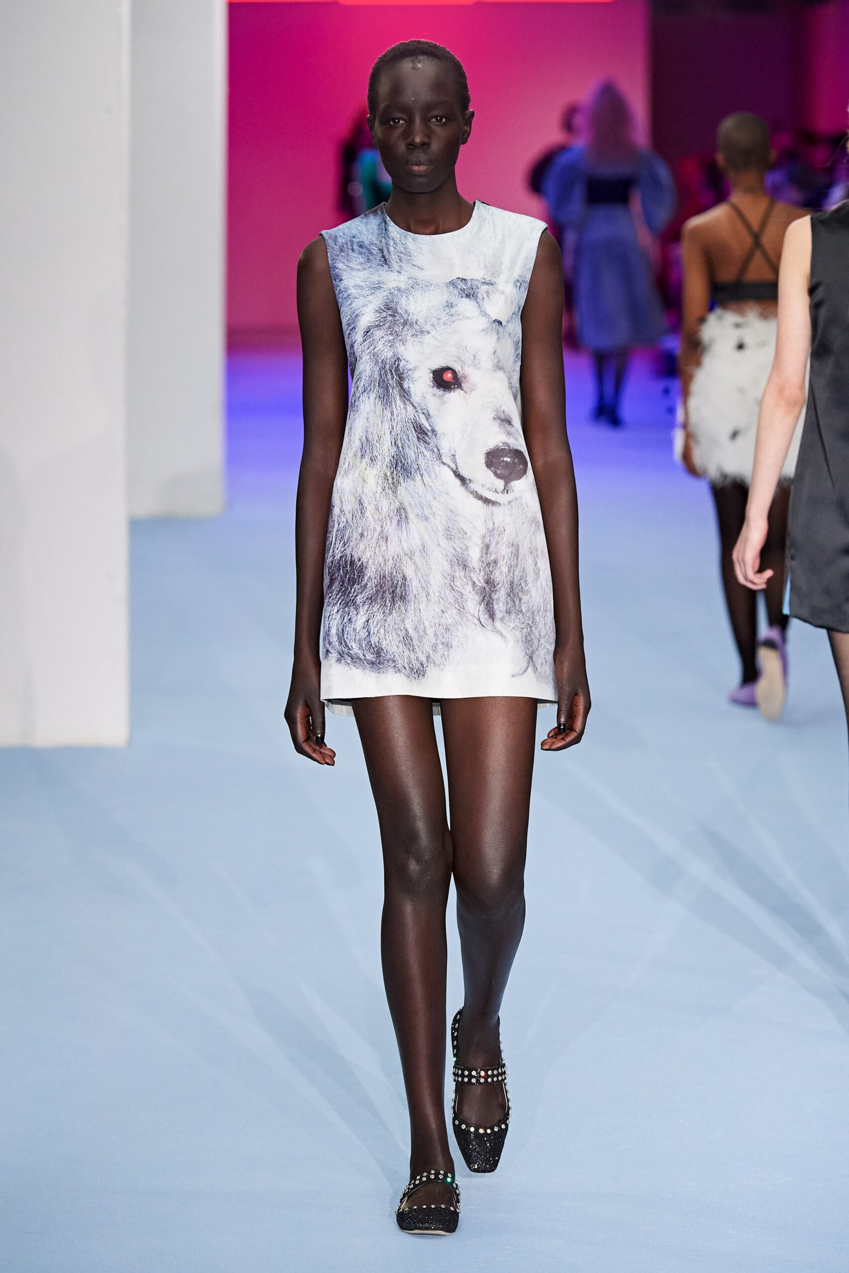 fitted mini-dress with animal print