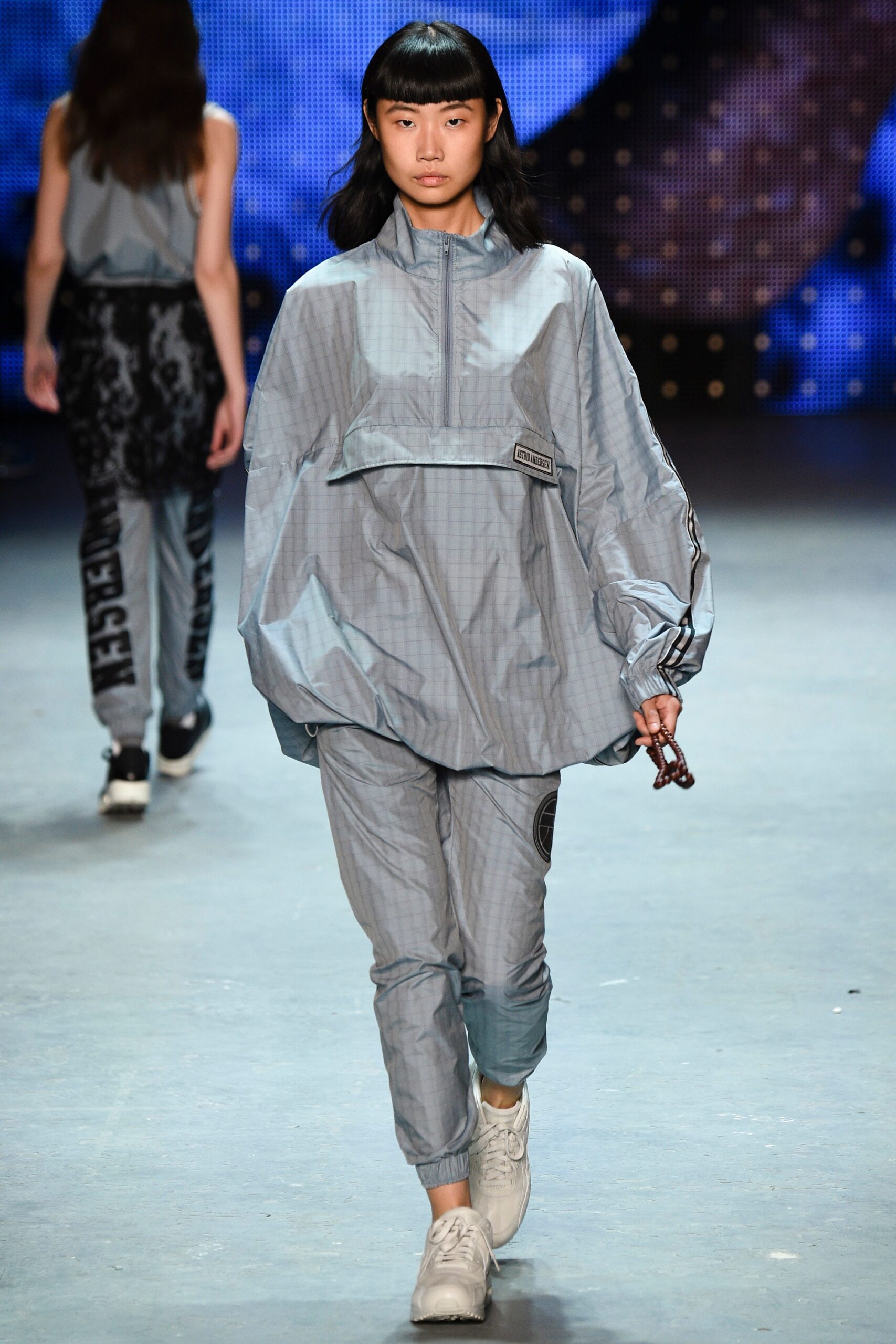 gray vinyl long-sleeve collared oversized zippered shiny jacket