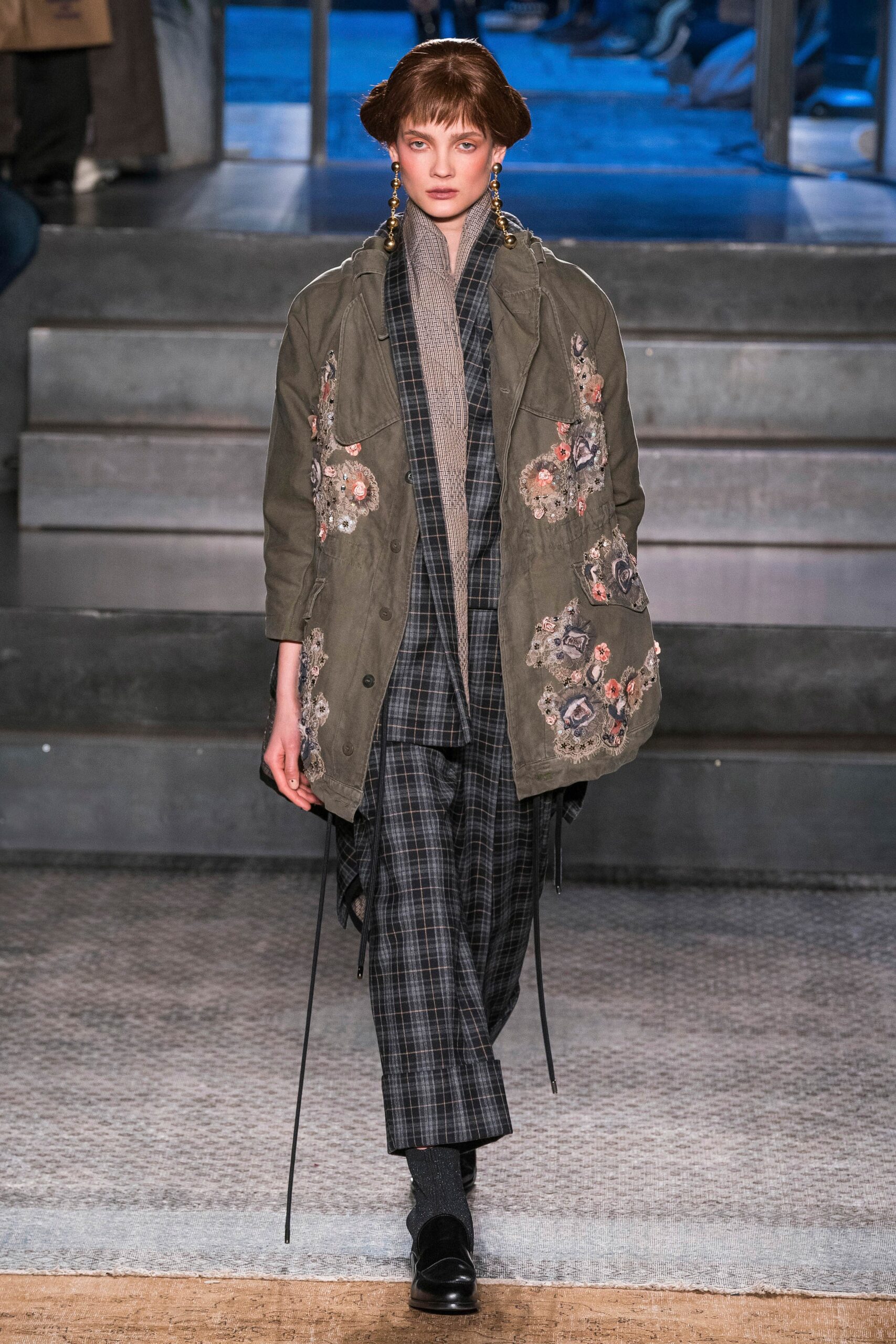 green cotton long-sleeve relaxed embroidered jacket