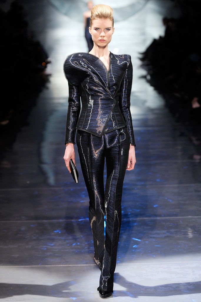 black silk long-sleeve collared fitted structured zippered suit