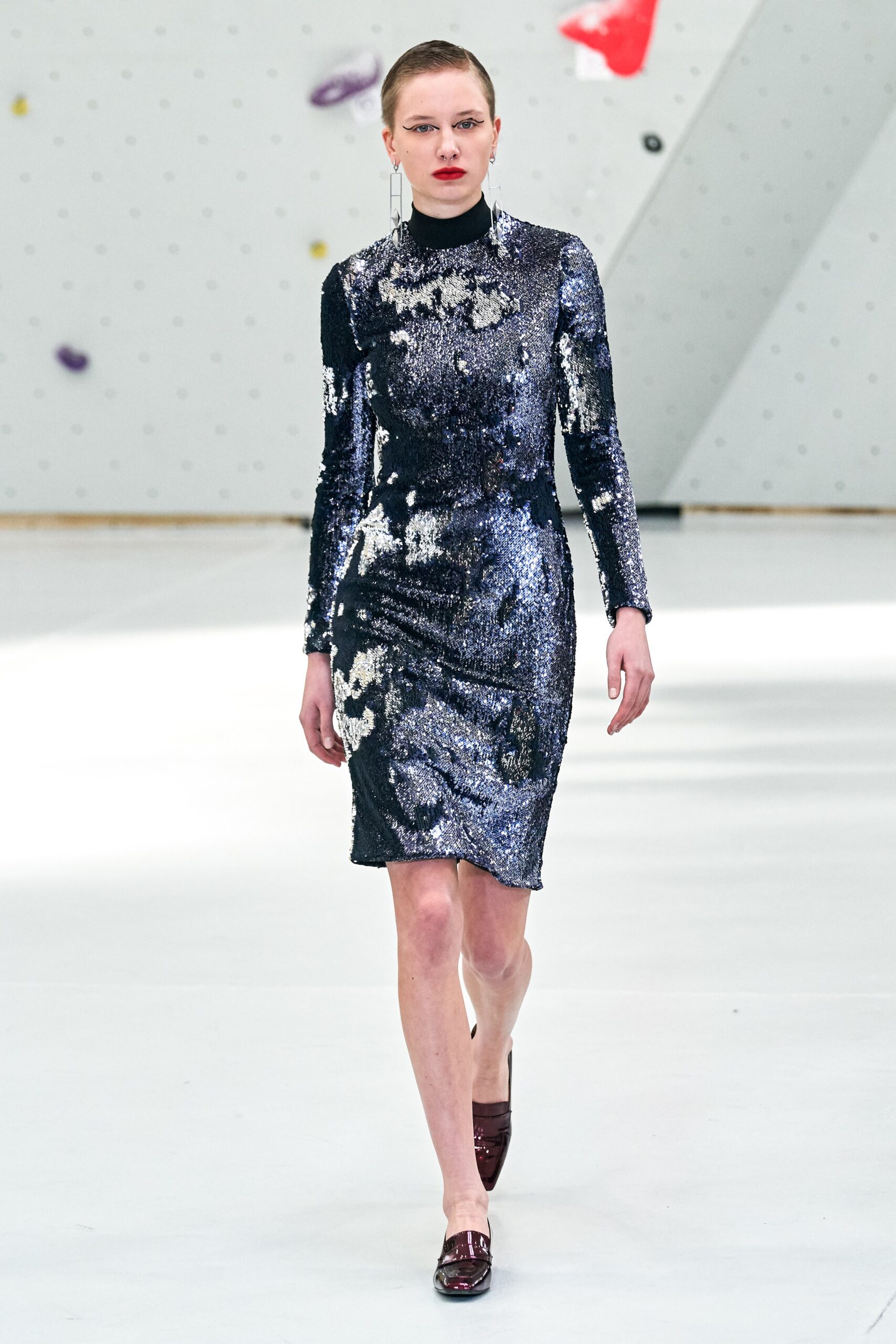 fitted sequined mini dress
