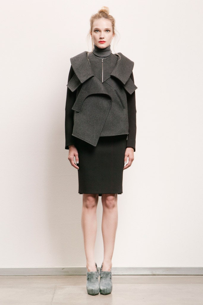 gray wool sleeveless structured zippered layered jacket