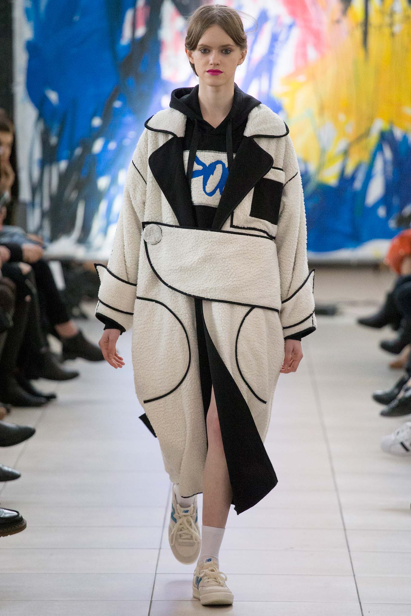 white wool long-sleeve collared relaxed layered zippered coat