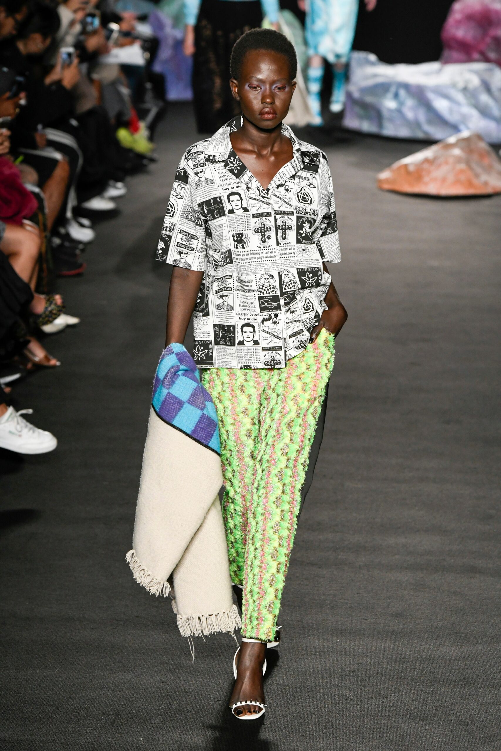 relaxed printed shirt with flared pants