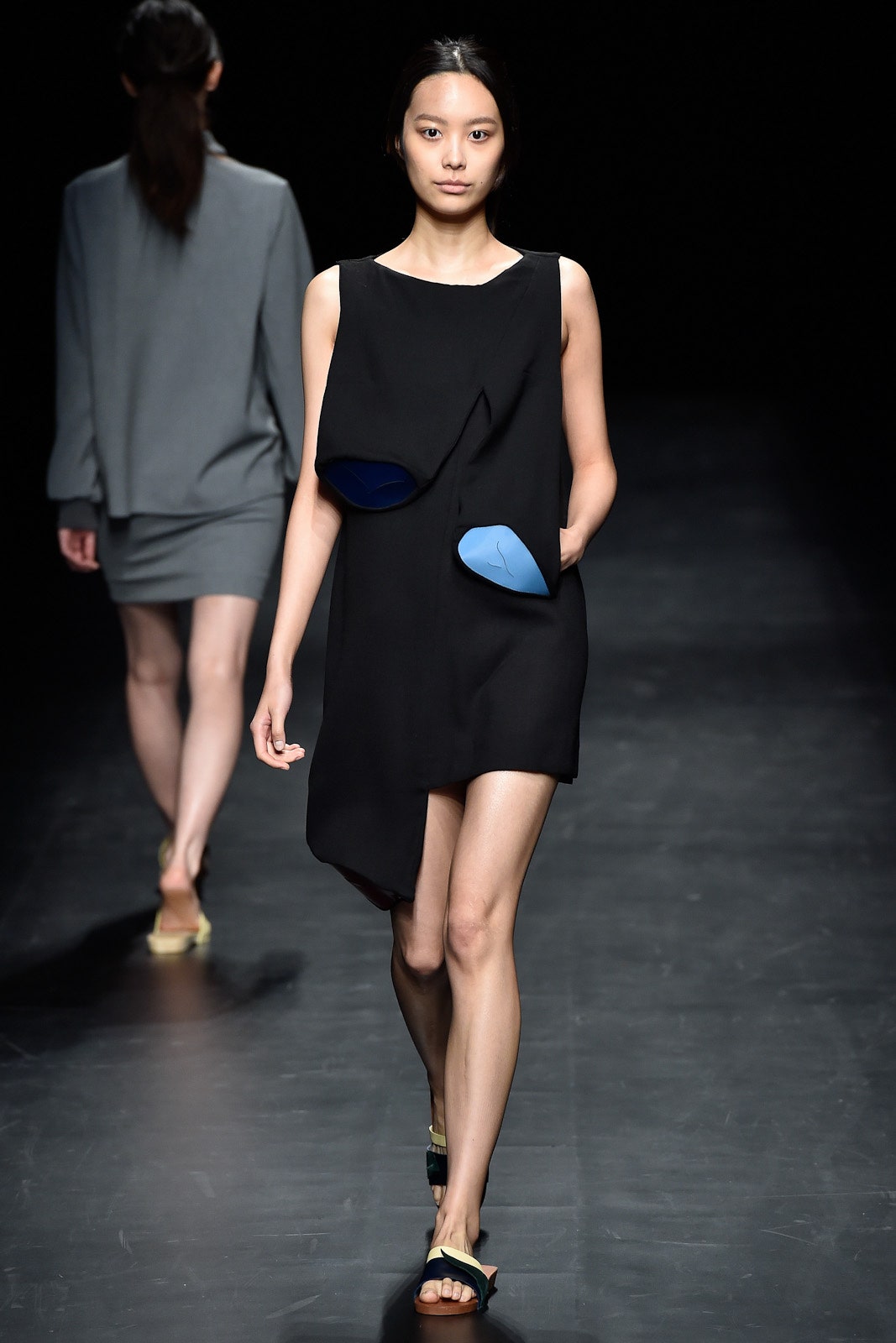 black relaxed sleeveless dress