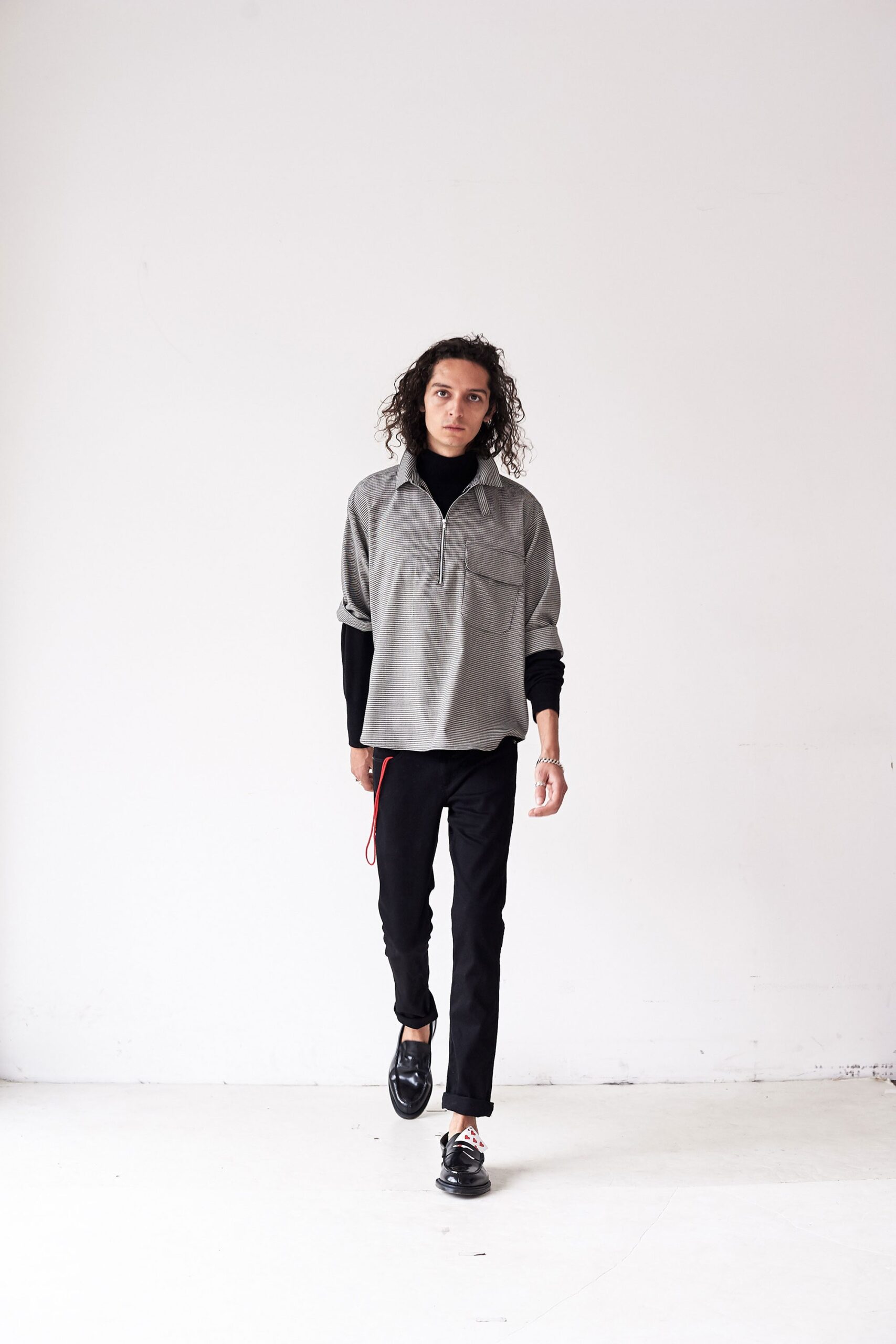 gray cotton long-sleeve collared relaxed zippered pockets top