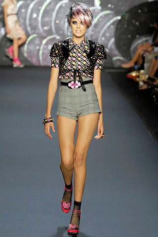 fitted black embroidered top with gray shorts