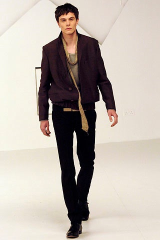 black cotton long-sleeve collared fitted structured jacket