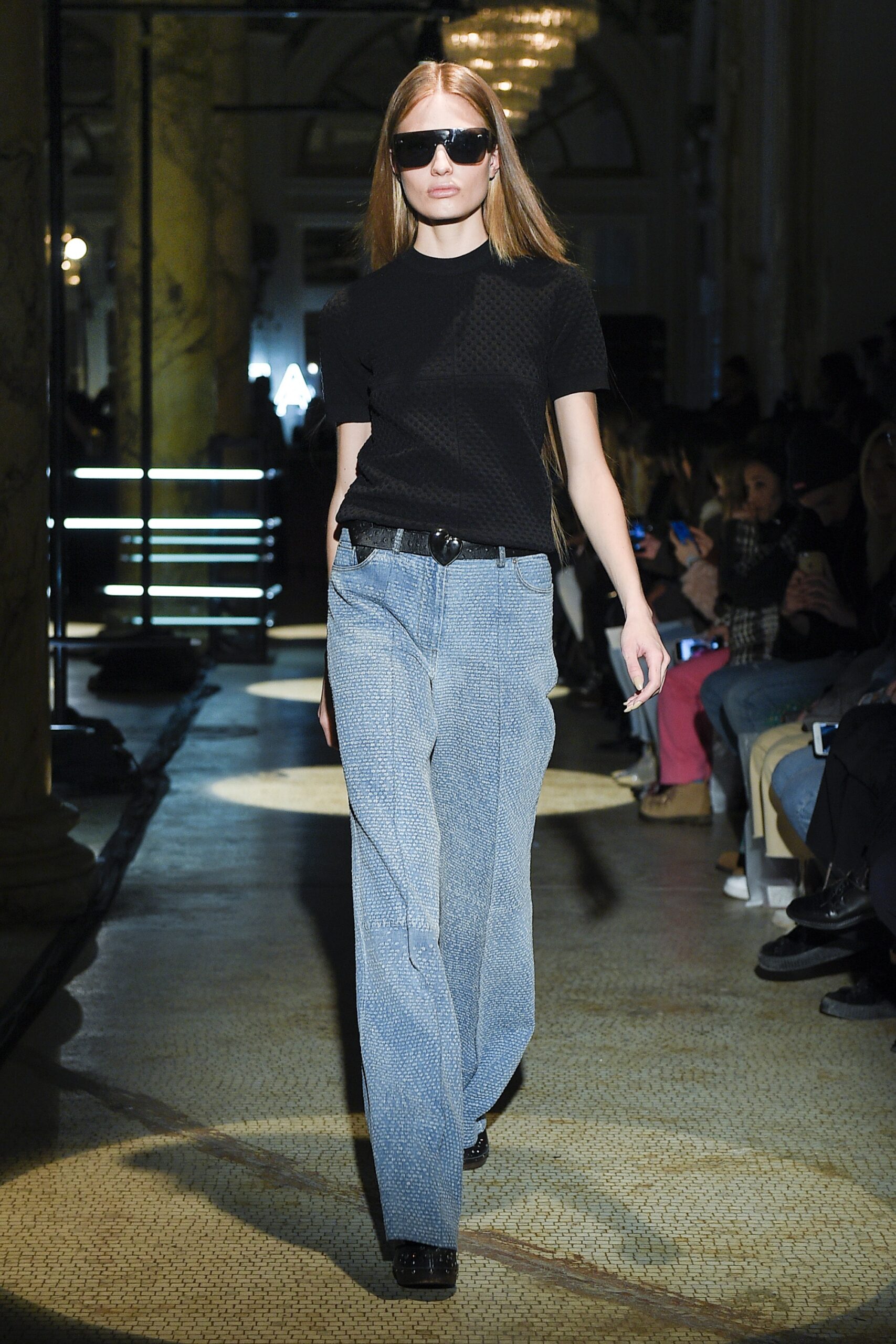 black fitted top with blue jeans