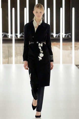 black fitted coat with embroidery