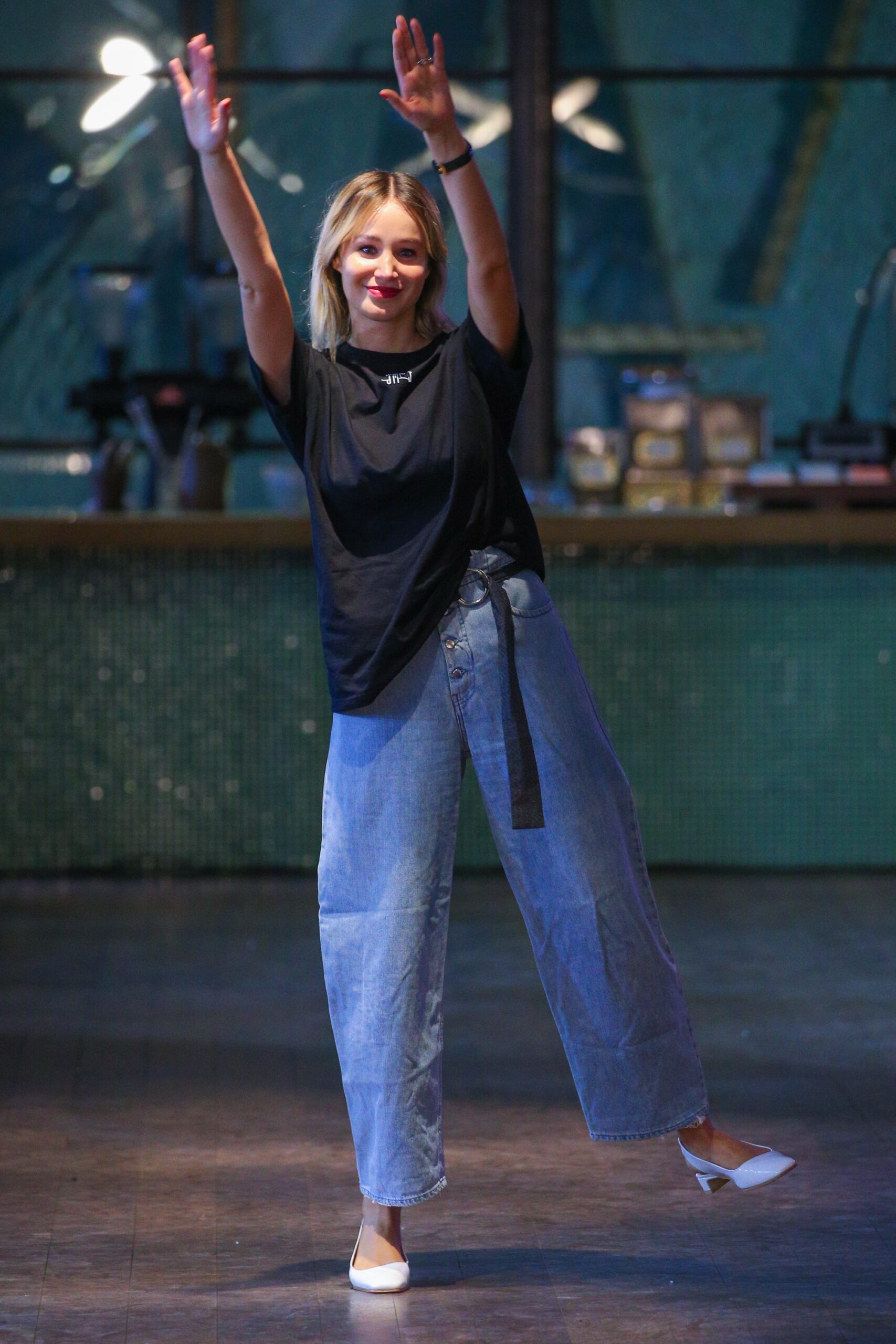 blue denim relaxed wide-leg pants