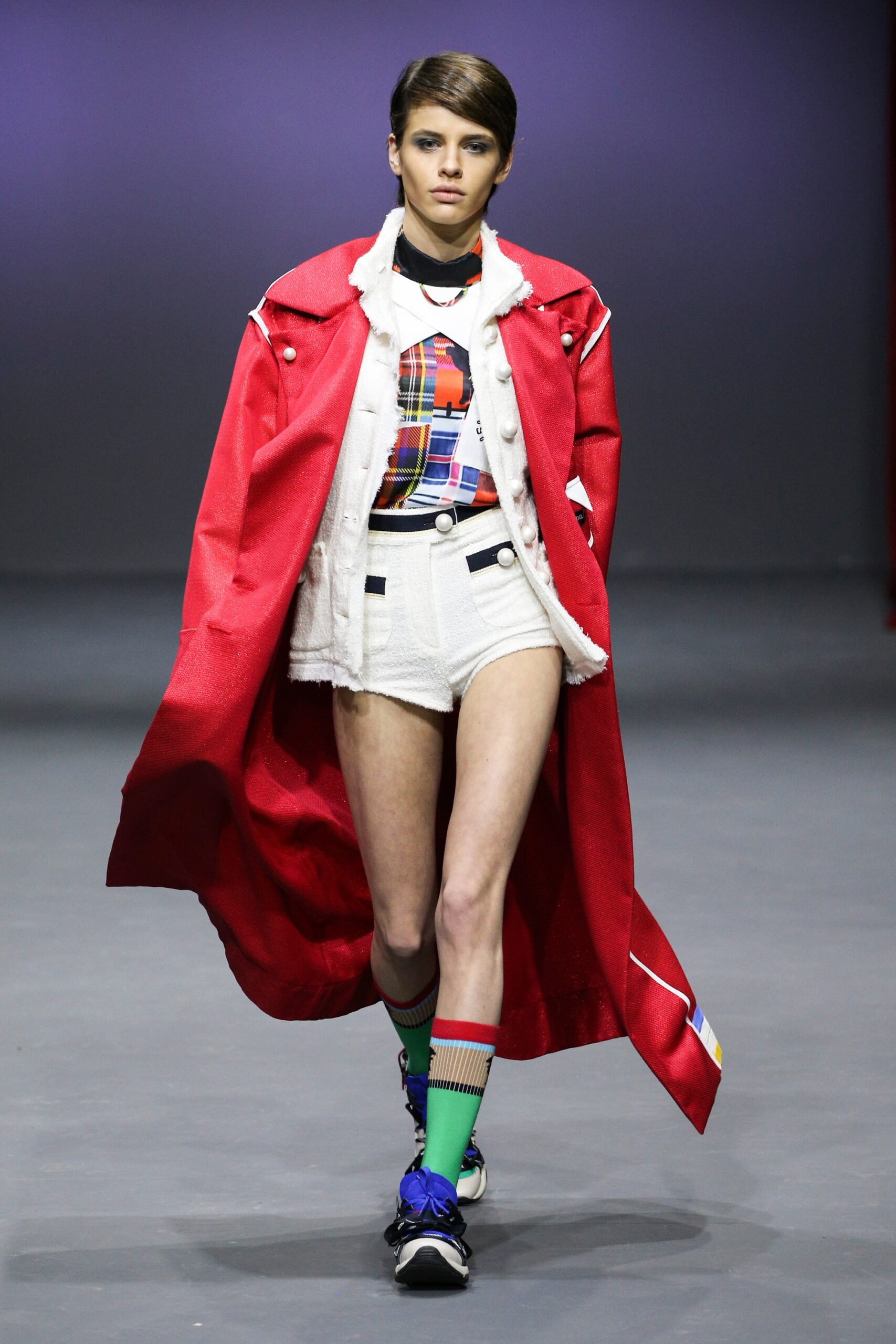 red cotton long-sleeve collared relaxed buttoned coat