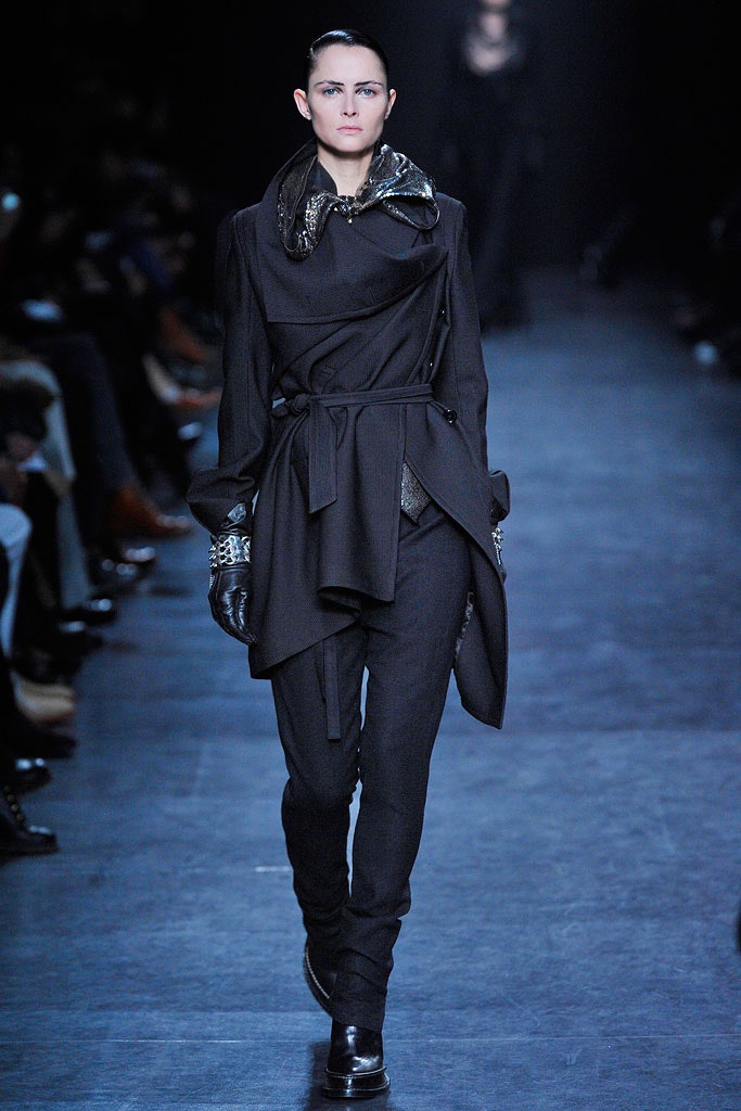 black wool long-sleeve collared fitted draped belted coat