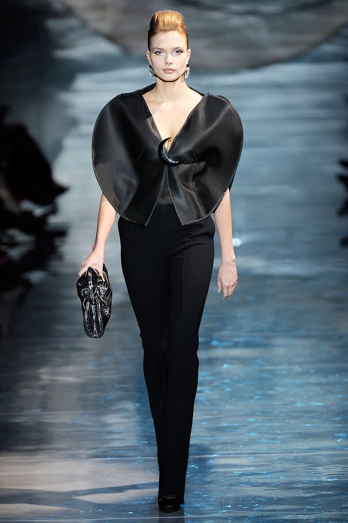 black fitted top and pants