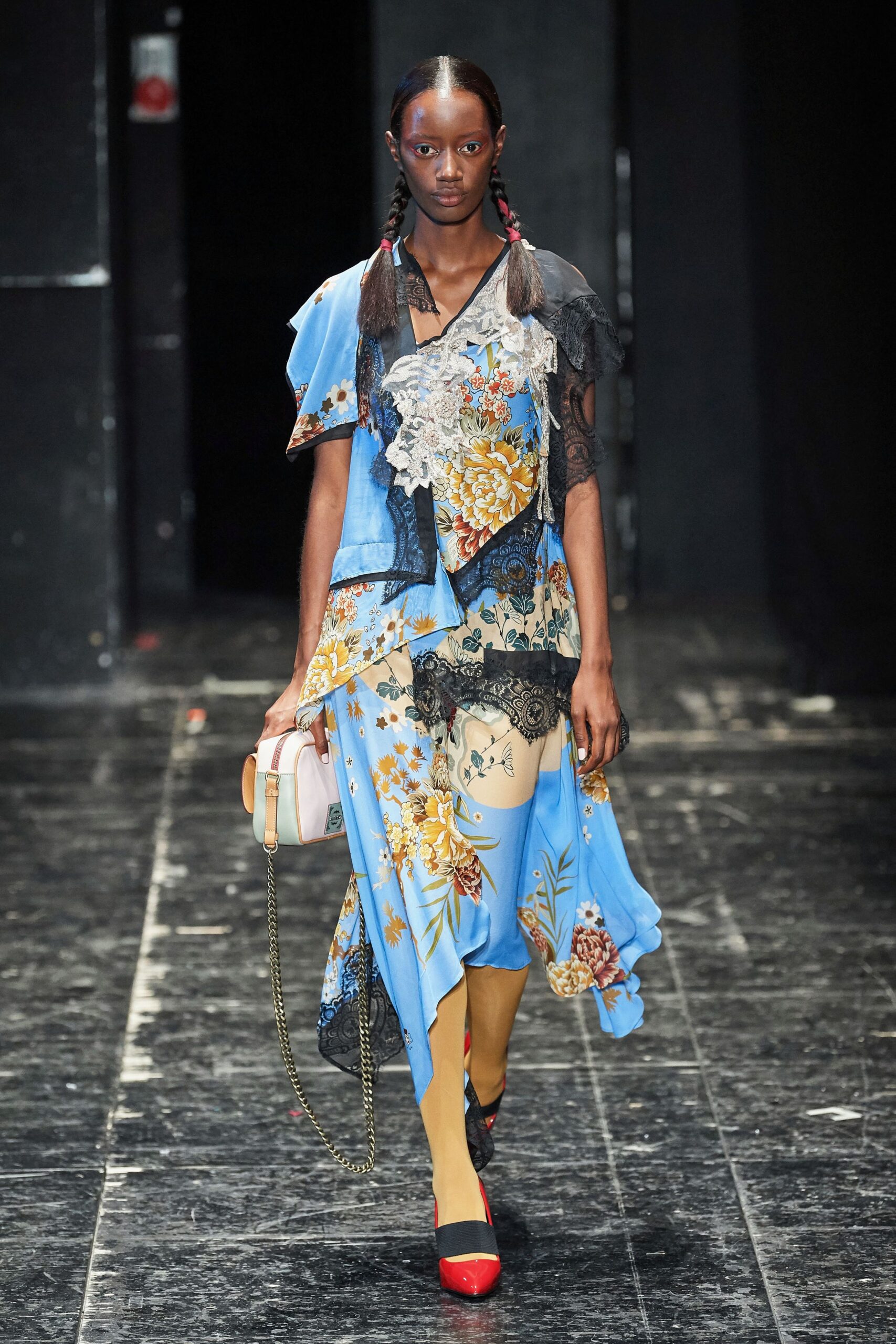 blue printed midi dress with red shoes