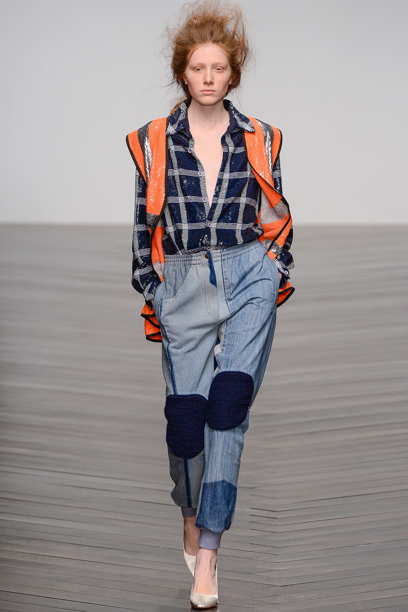blue denim relaxed pockets distressed pants