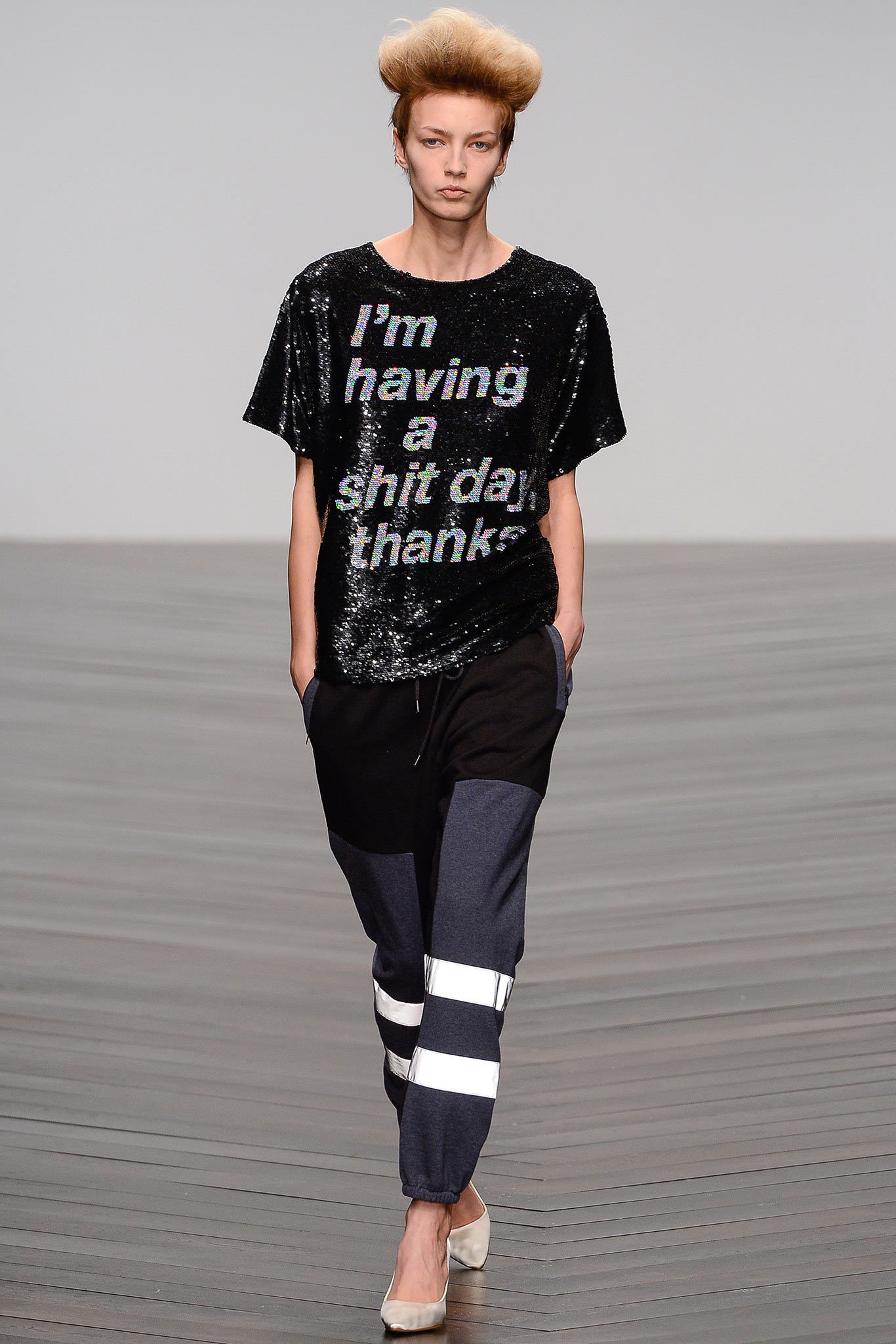 black sequin short-sleeve collared fitted printed shiny t-shirt
