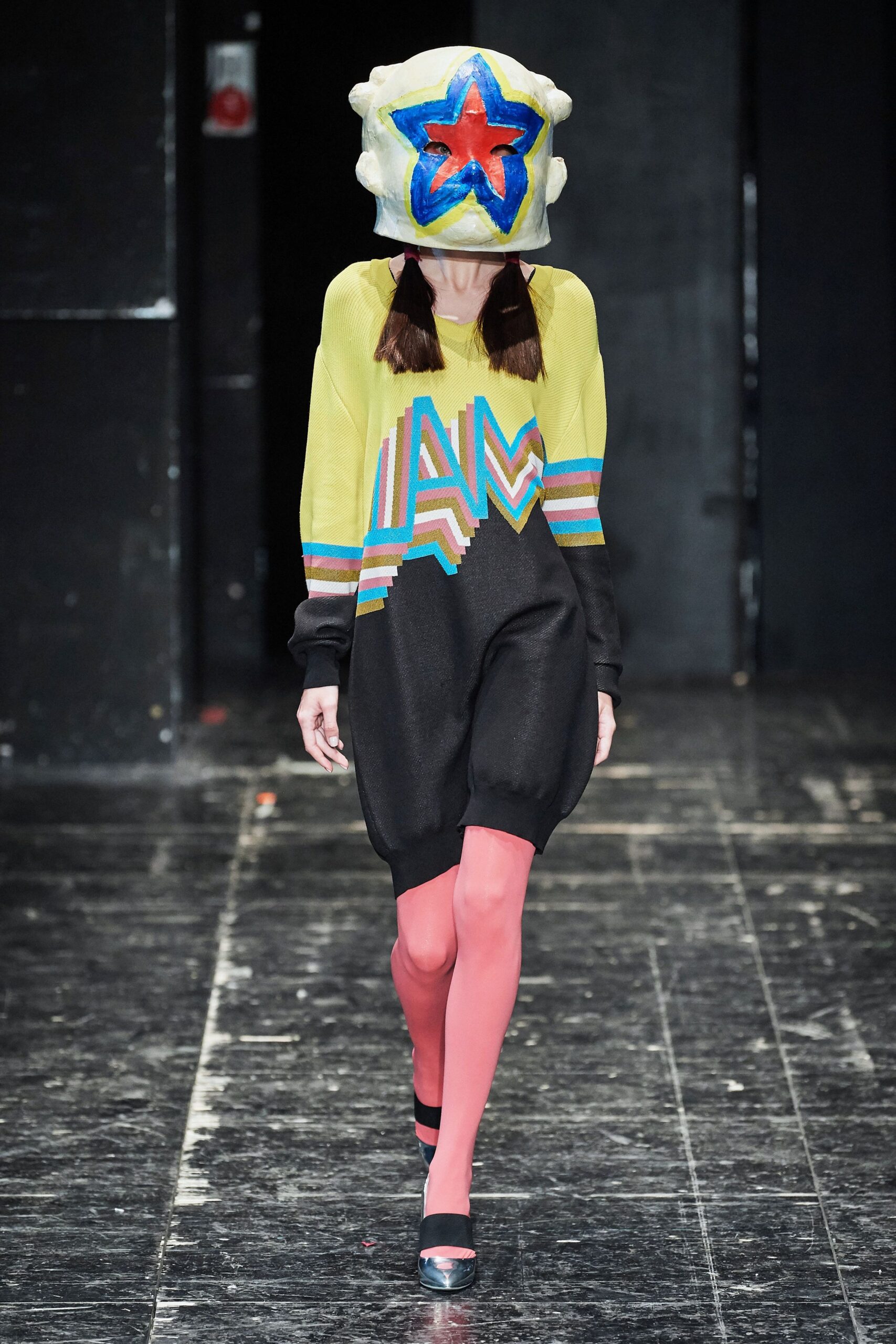 color-blocked relaxed dress with pink tights