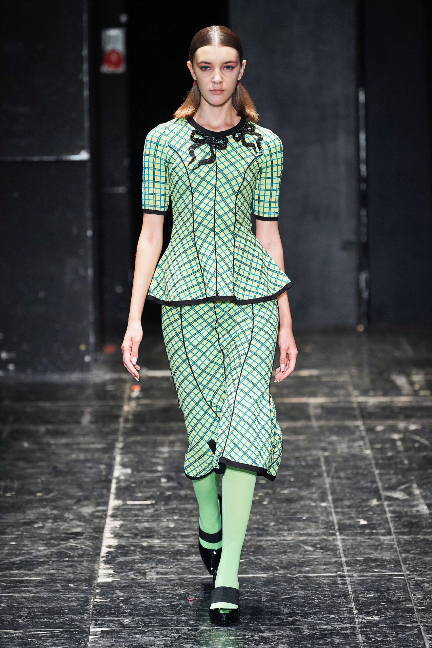 fitted green printed midi dress