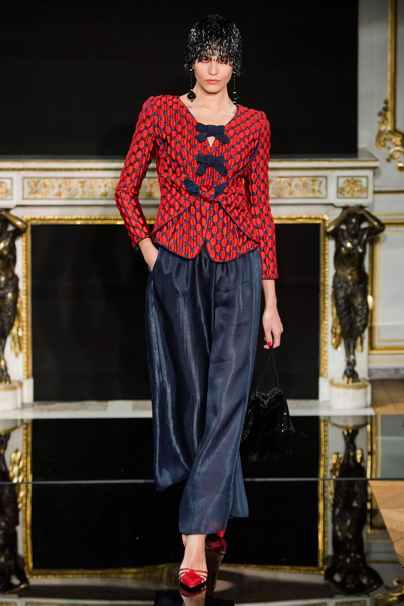 red silk long-sleeve collared fitted printed blazer