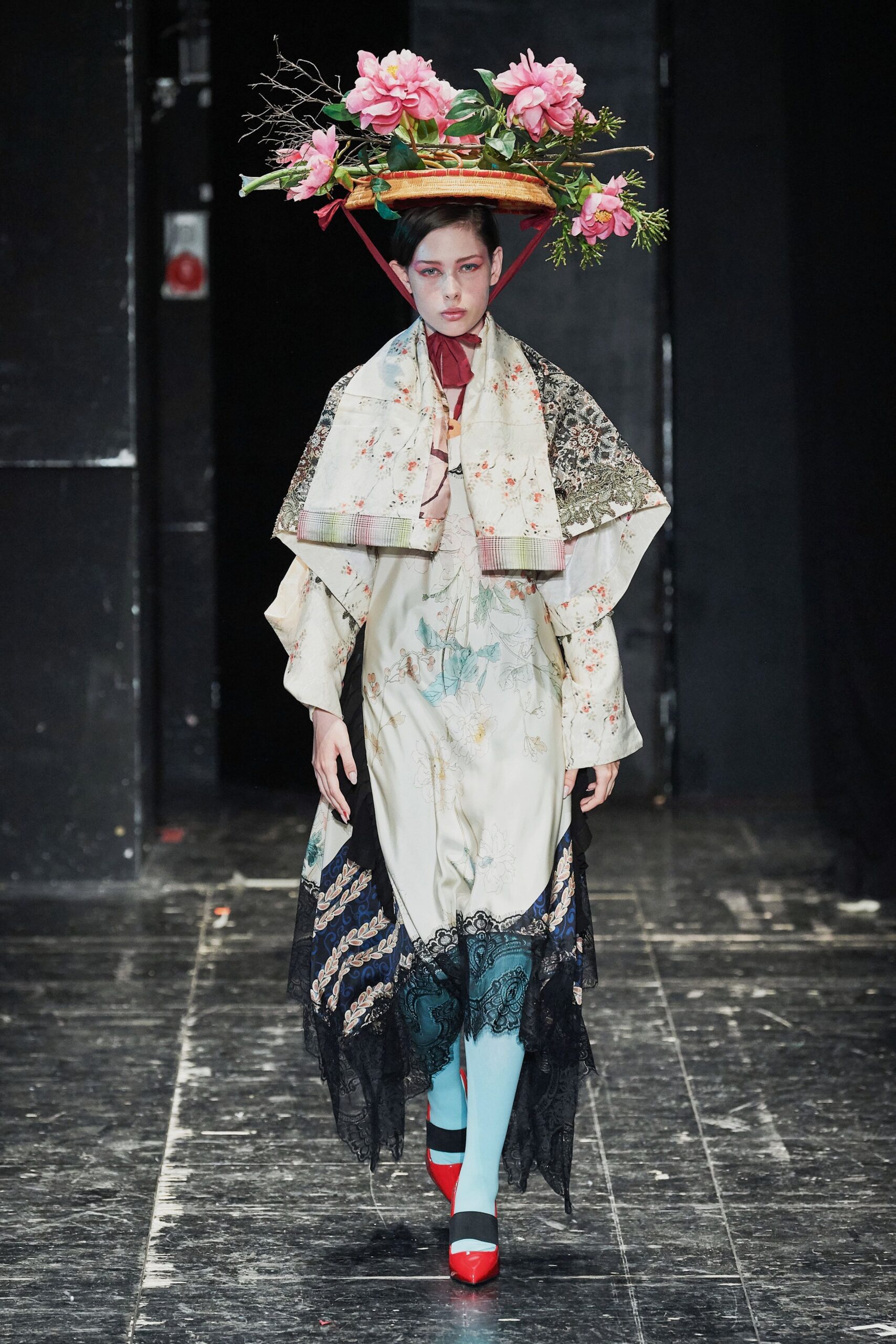beige silk collared relaxed embroidered cape
