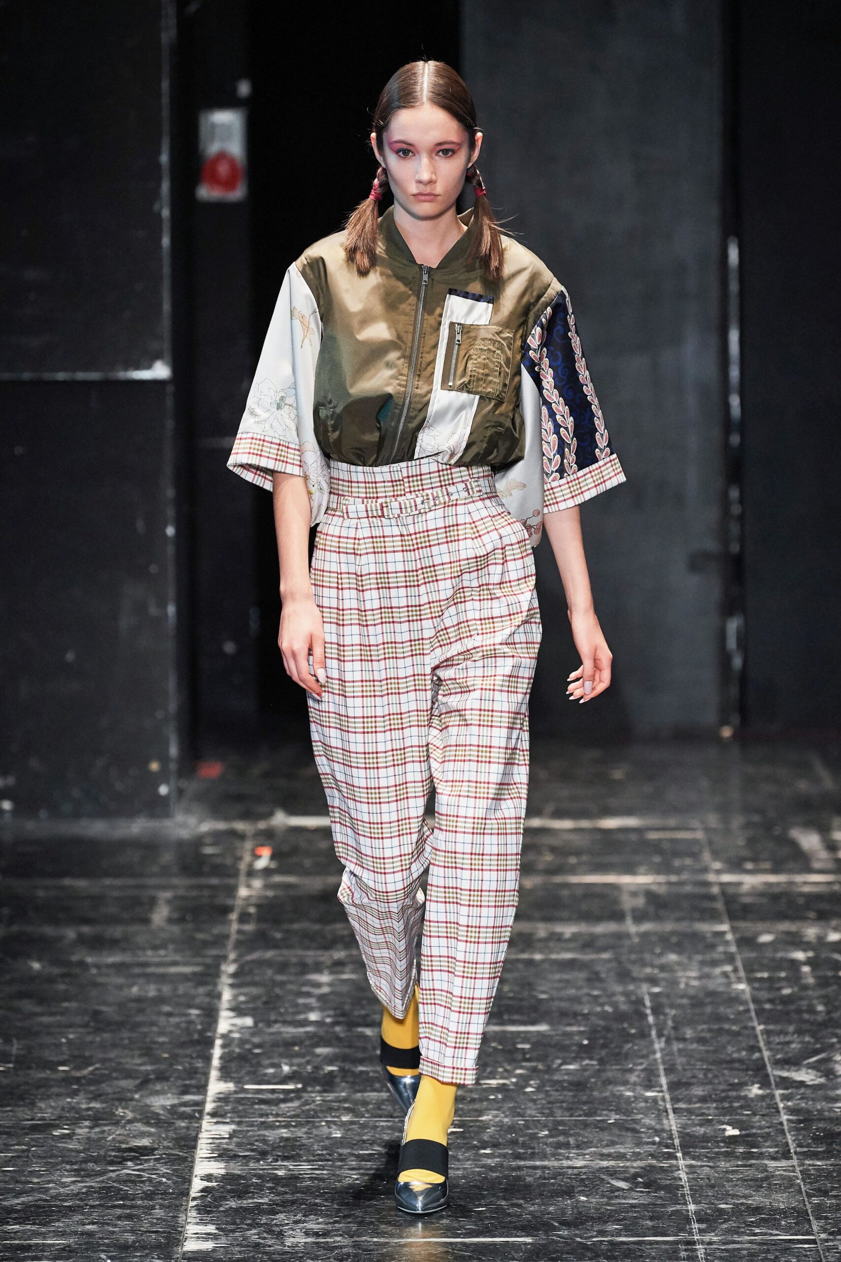 green cotton short-sleeve collared relaxed color-blocked jacket