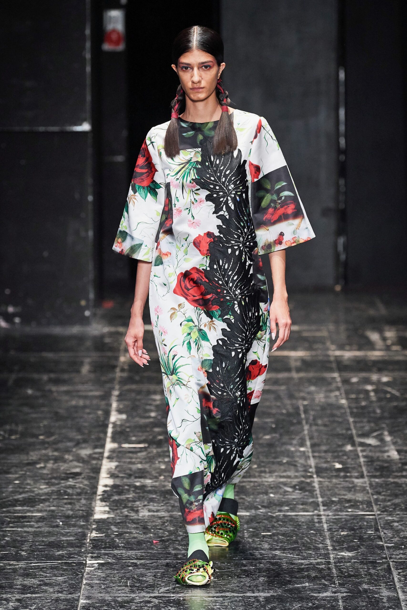 relaxed floral printed midi dress