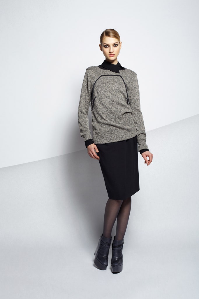 gray wool long-sleeve collared fitted layered top