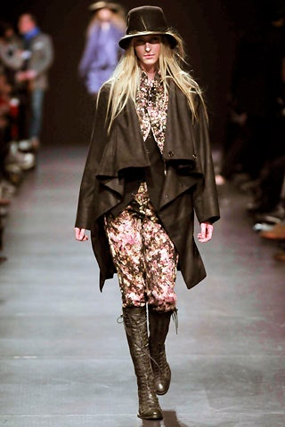 Ann Demeulemeester F/W 08 Look 37
