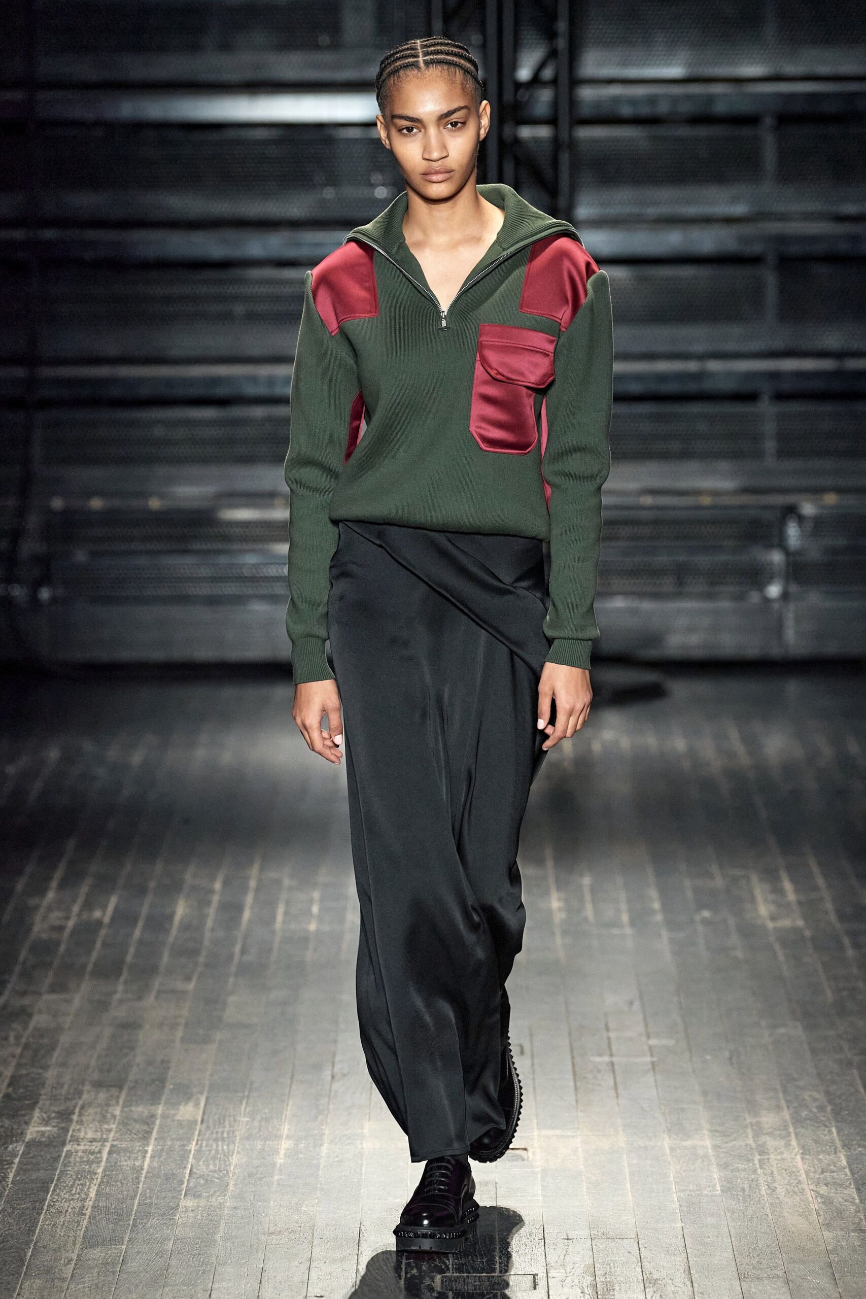 green cotton long-sleeve collared fitted zippered pockets top