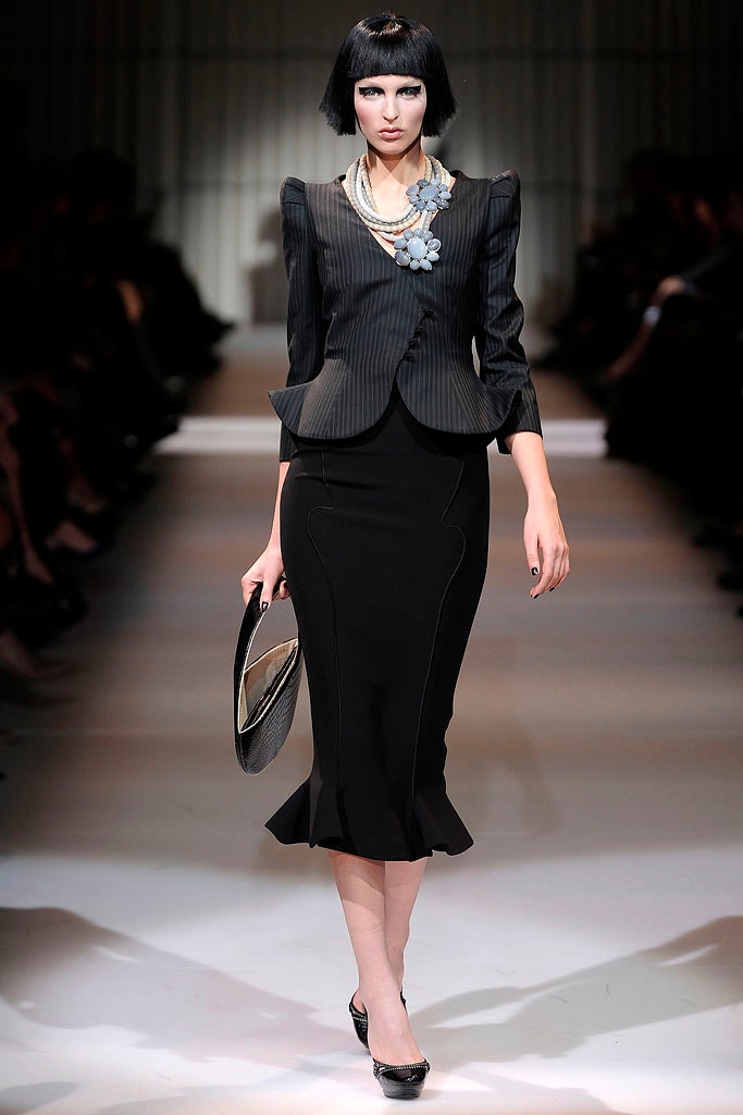 black tailored blazer and pencil skirt