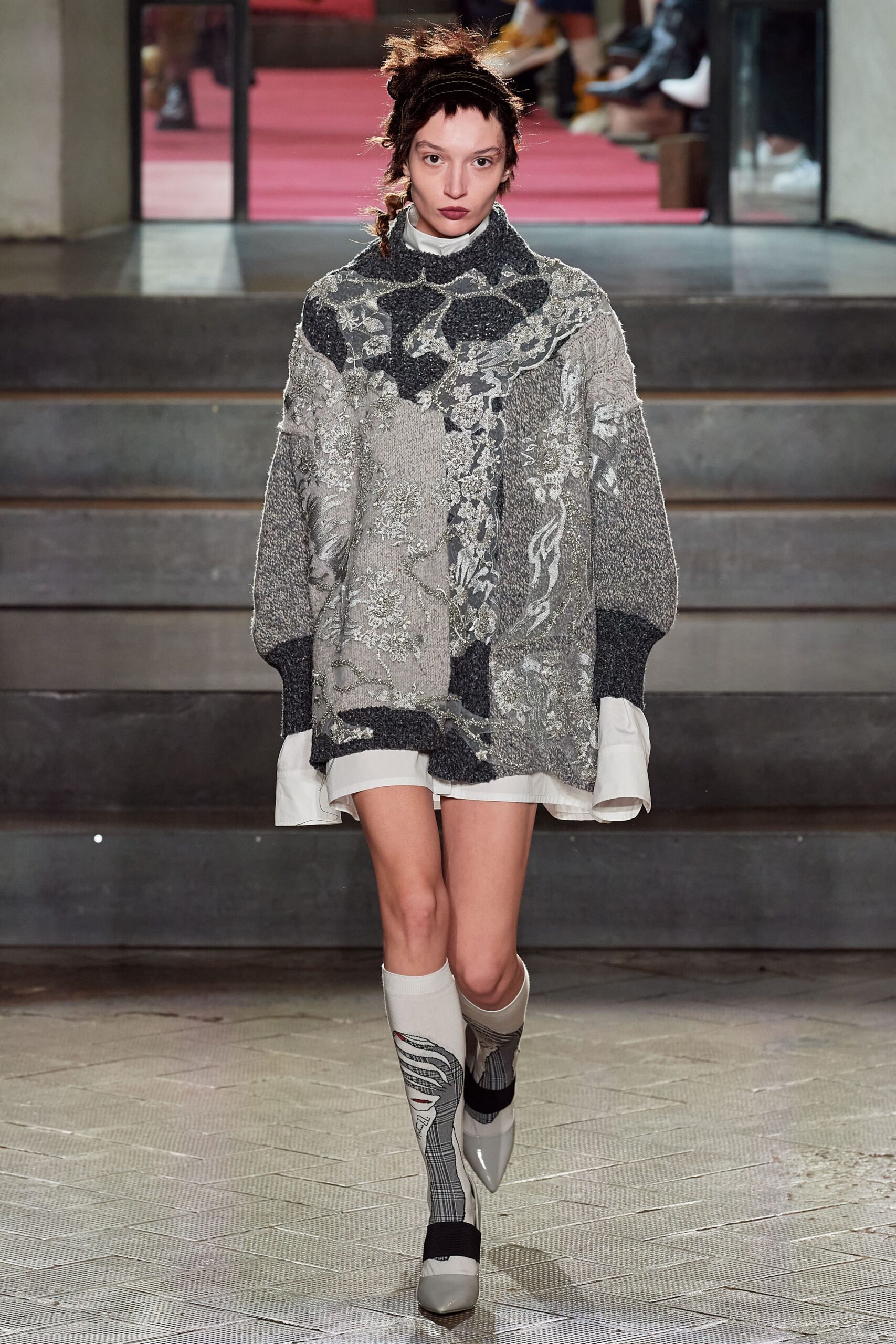 oversized gray sweater with shorts