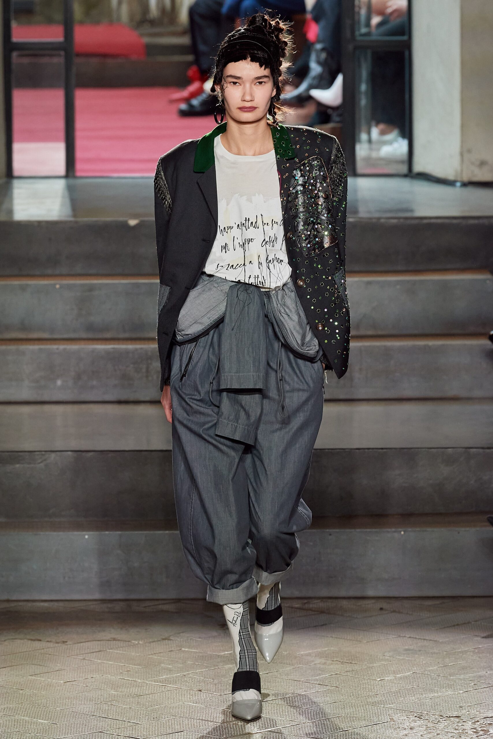 black blazer white t-shirt gray pants