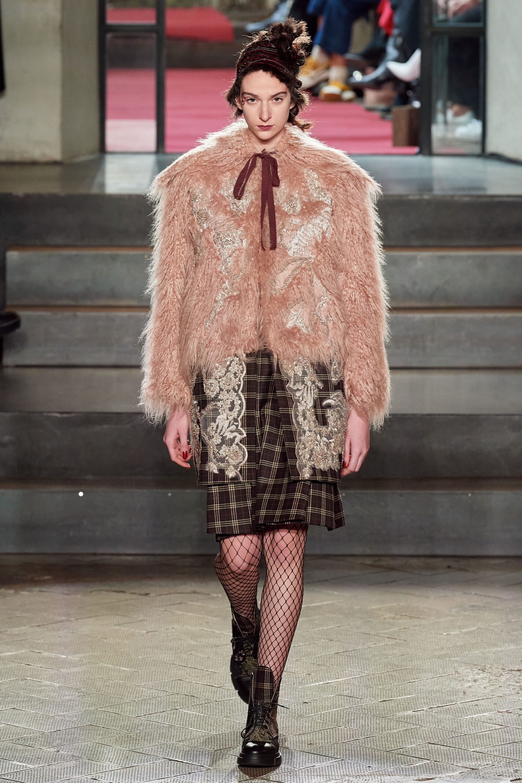 pink fur long-sleeve collared relaxed embroidered coat