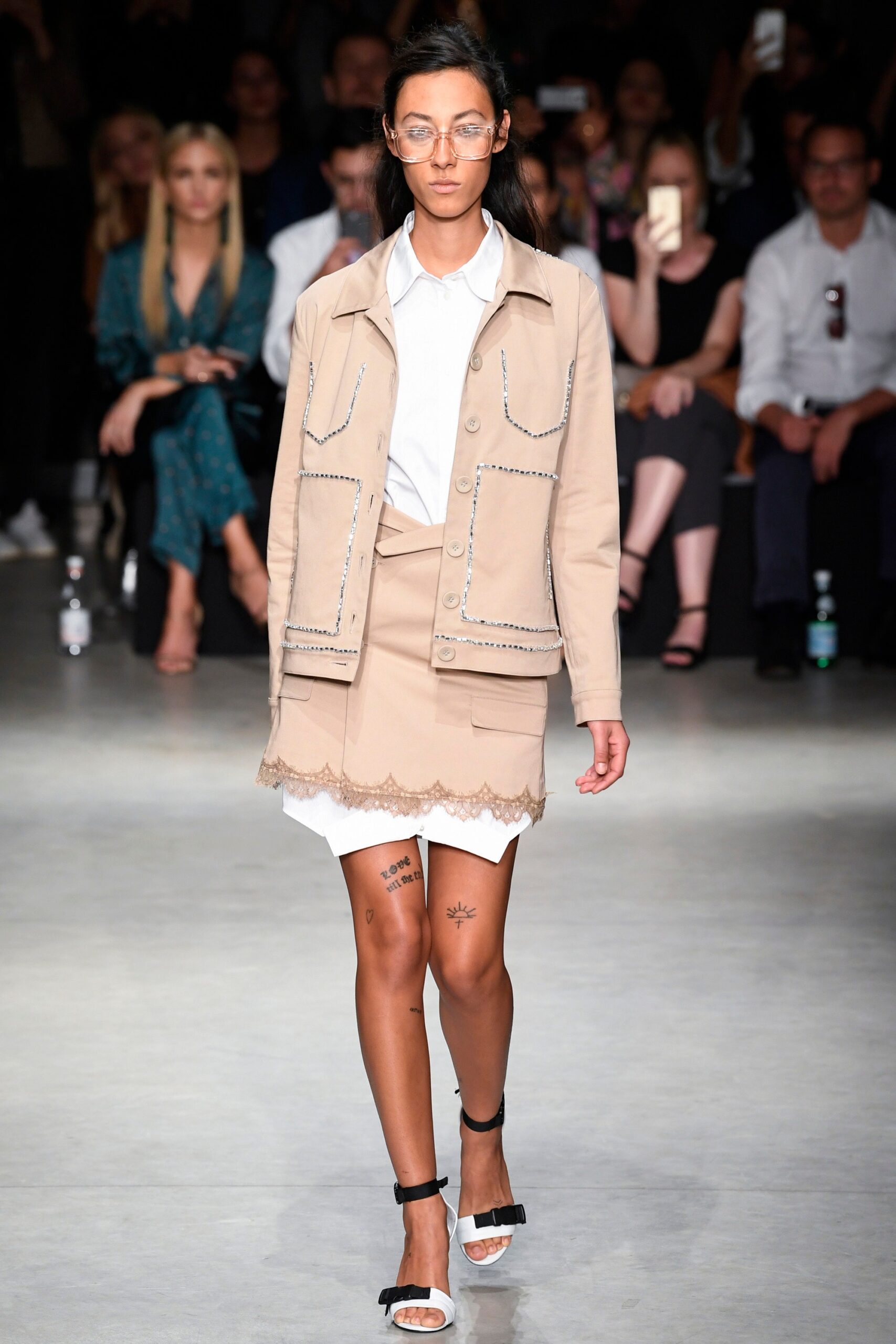 Au Jour Le Jour Spring 2018 Ready-to-Wear