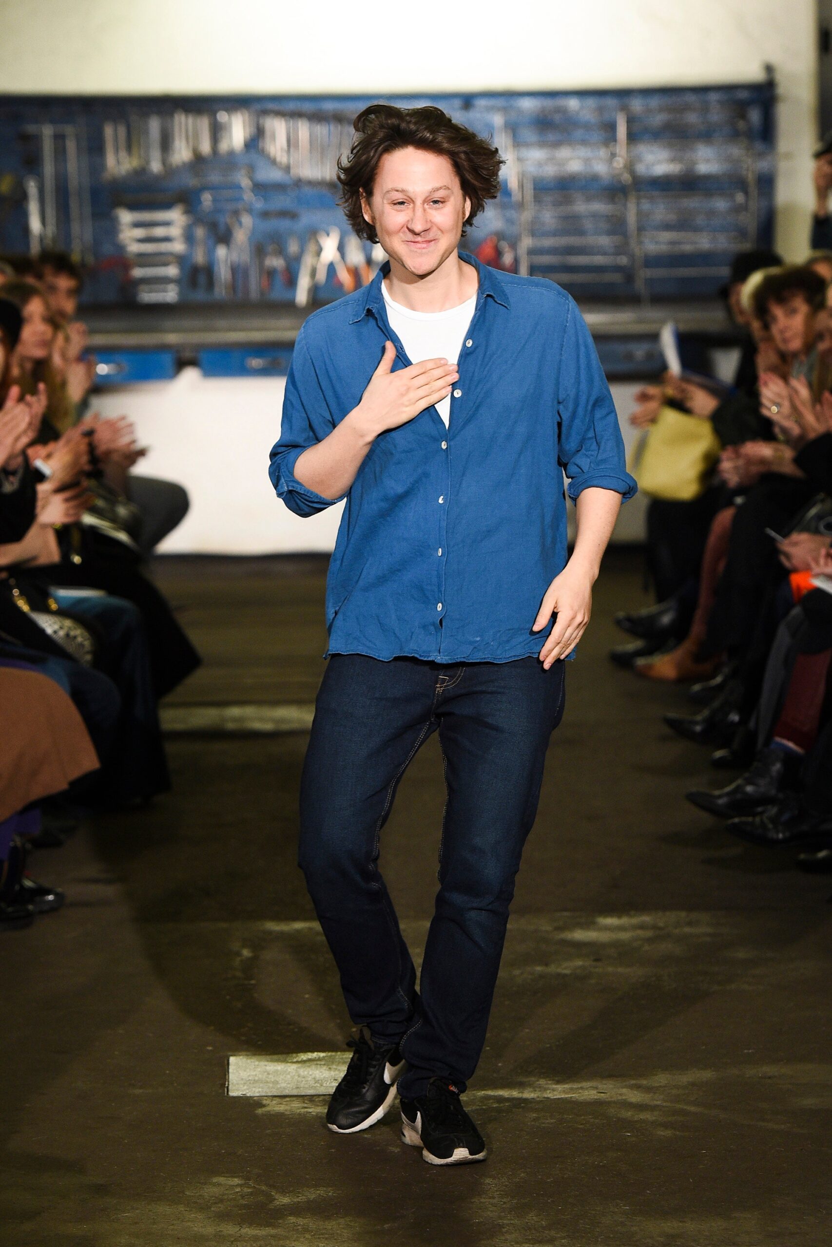 blue cotton long-sleeve collared relaxed shirt