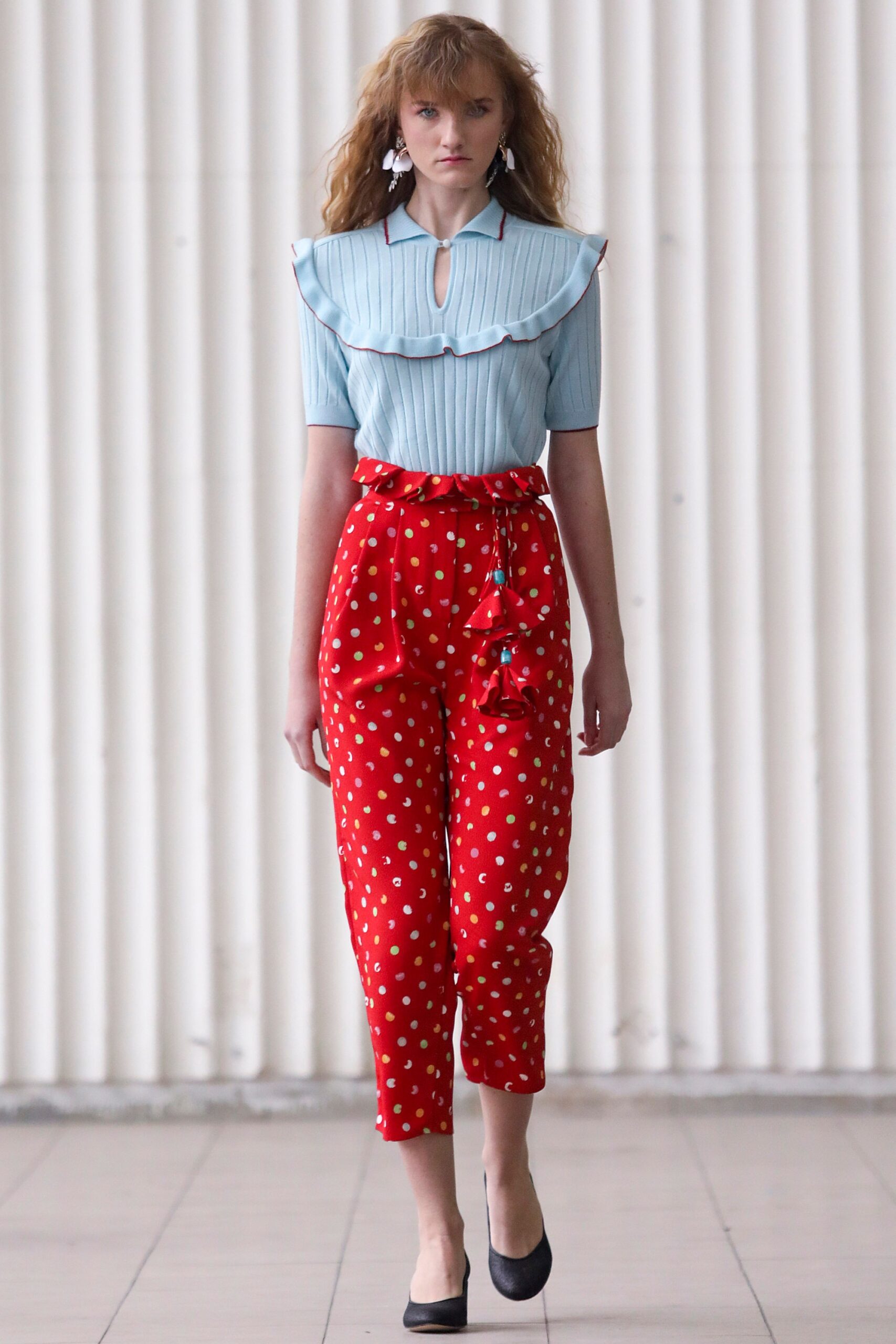 blue pleated top red polka-dot pants