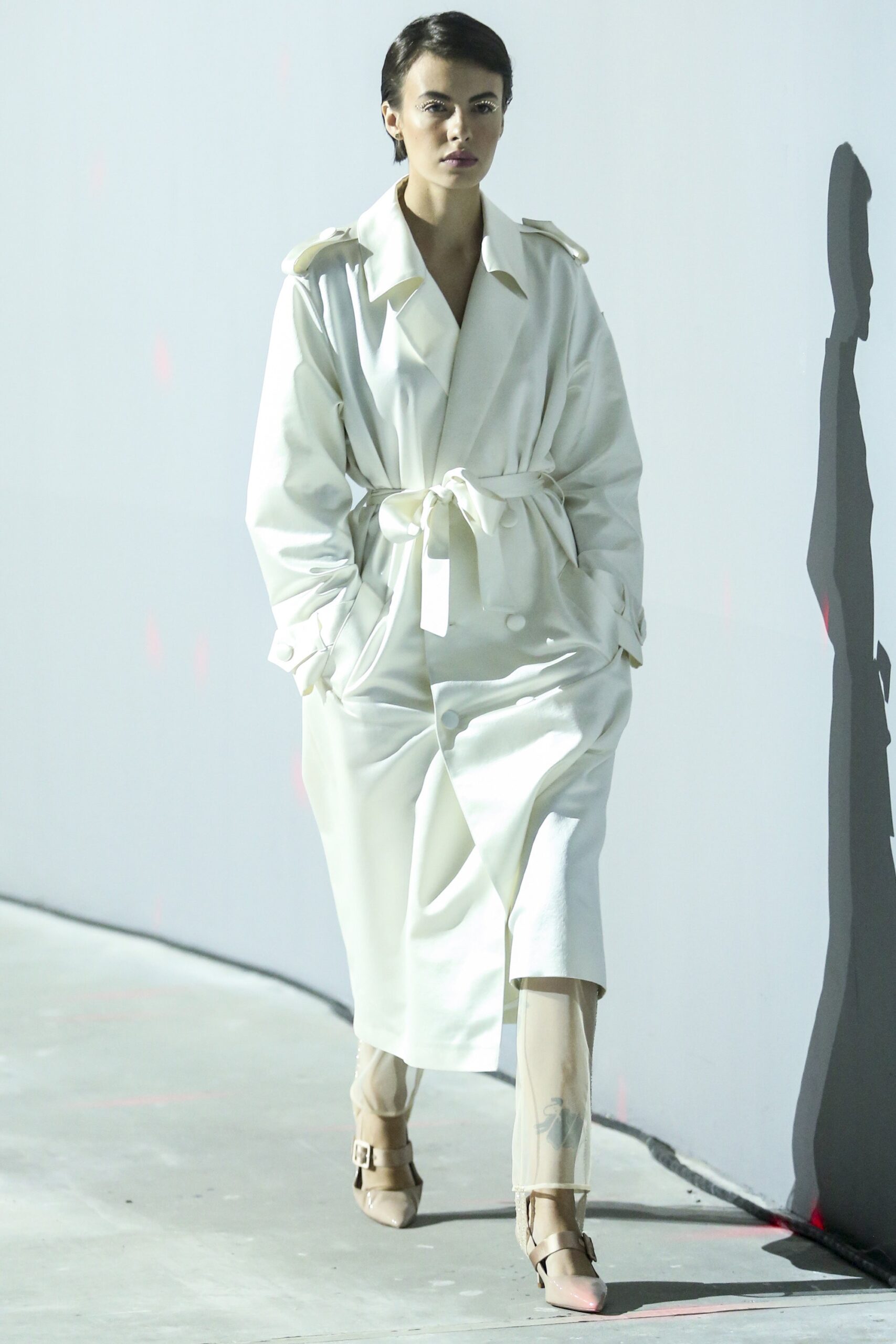 white cotton trench coat