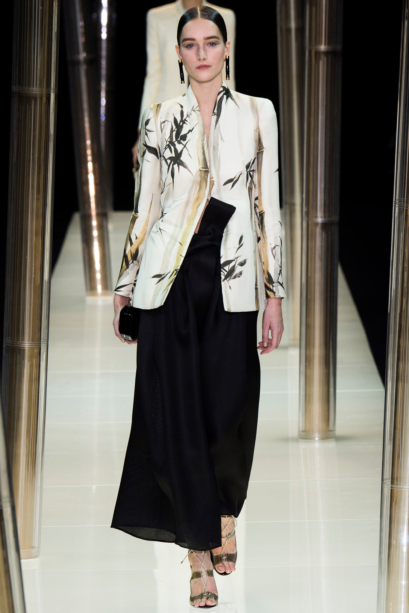 white silk long-sleeve collared tailored printed blazer