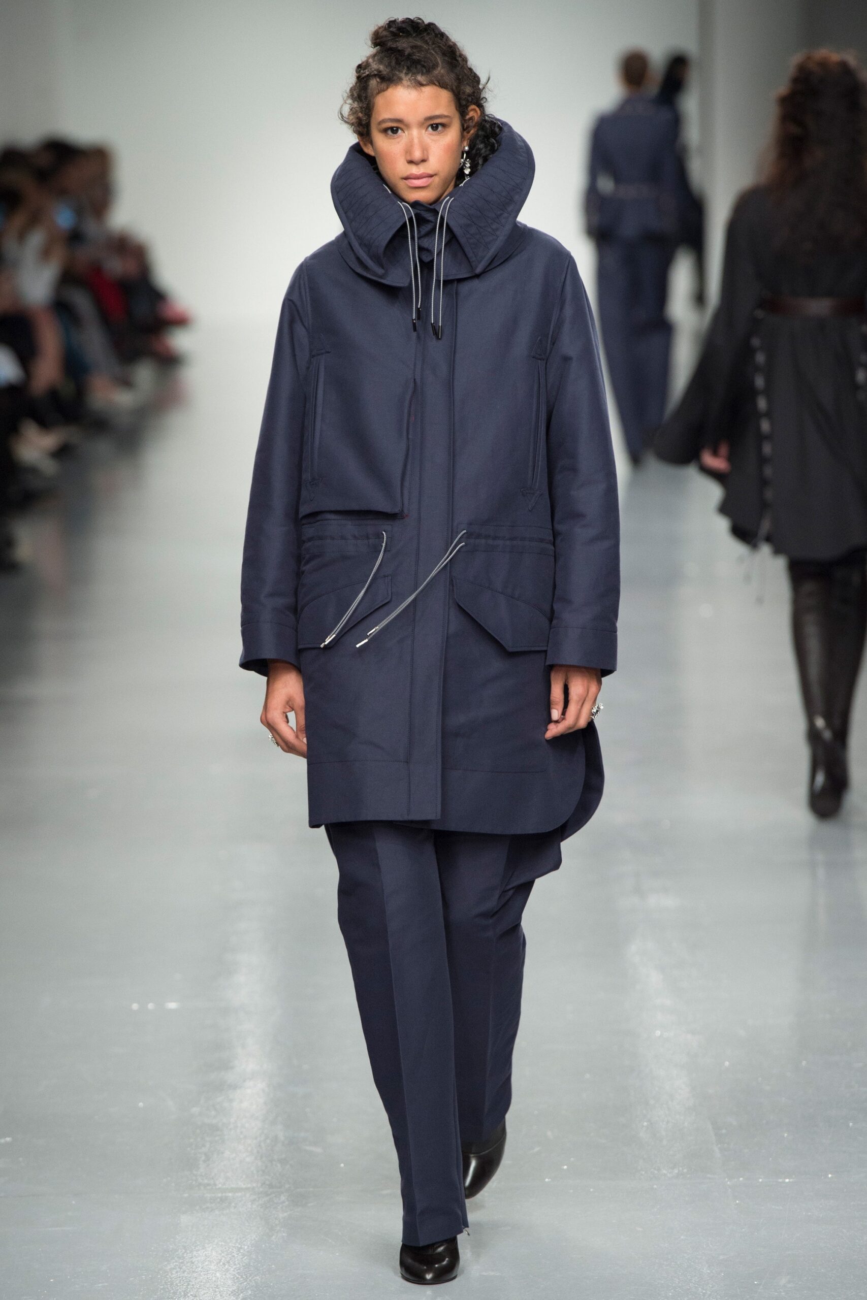 blue cotton long-sleeve hooded relaxed zippered coat