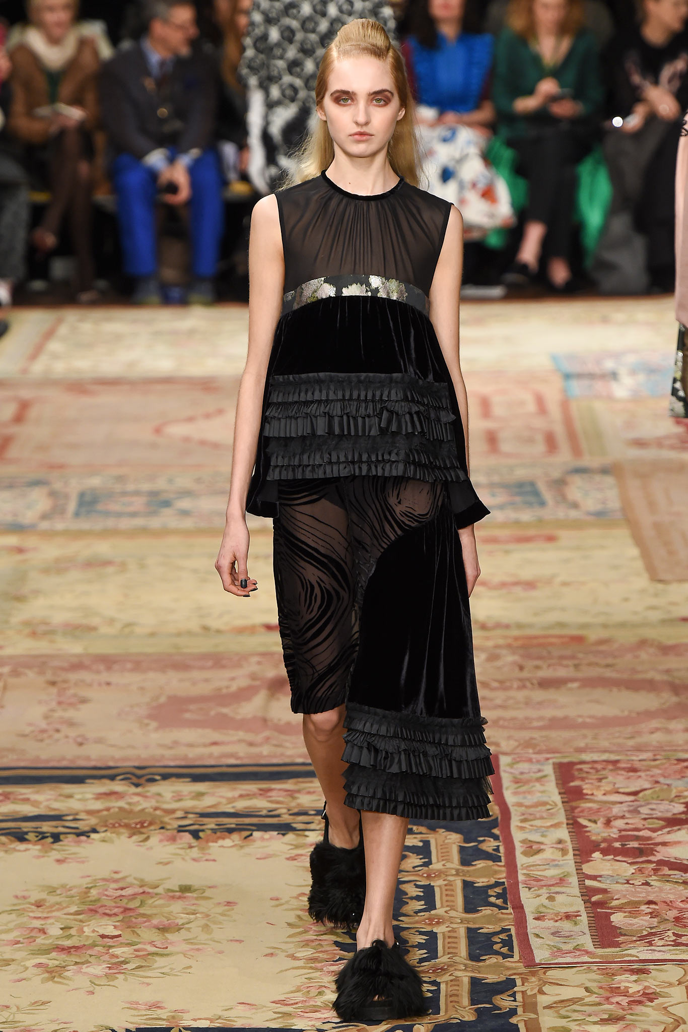black velvet sleeveless dress