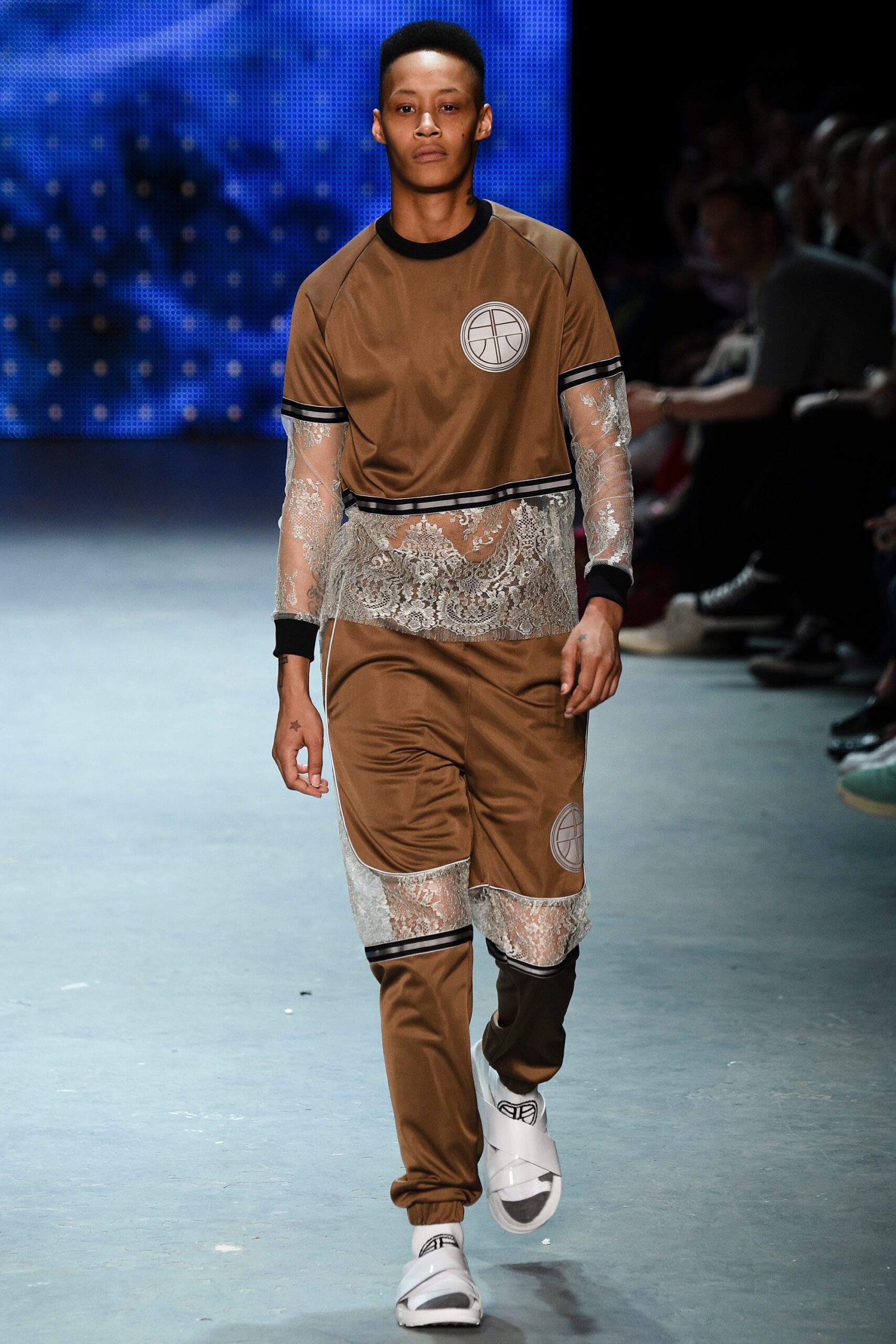 brown cotton fitted zippered pants