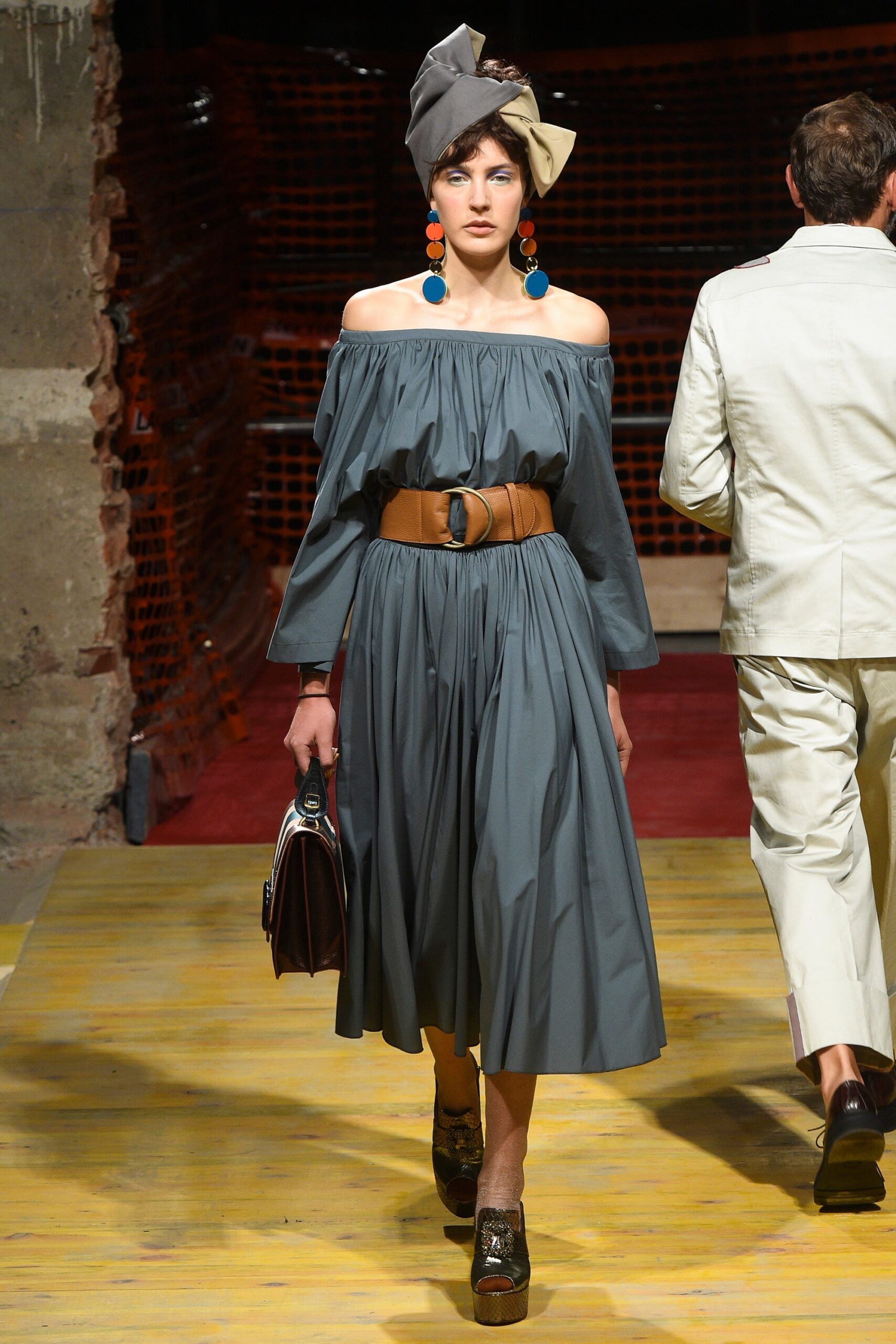 gray cotton long-sleeve off-shoulder relaxed pleated midi dress