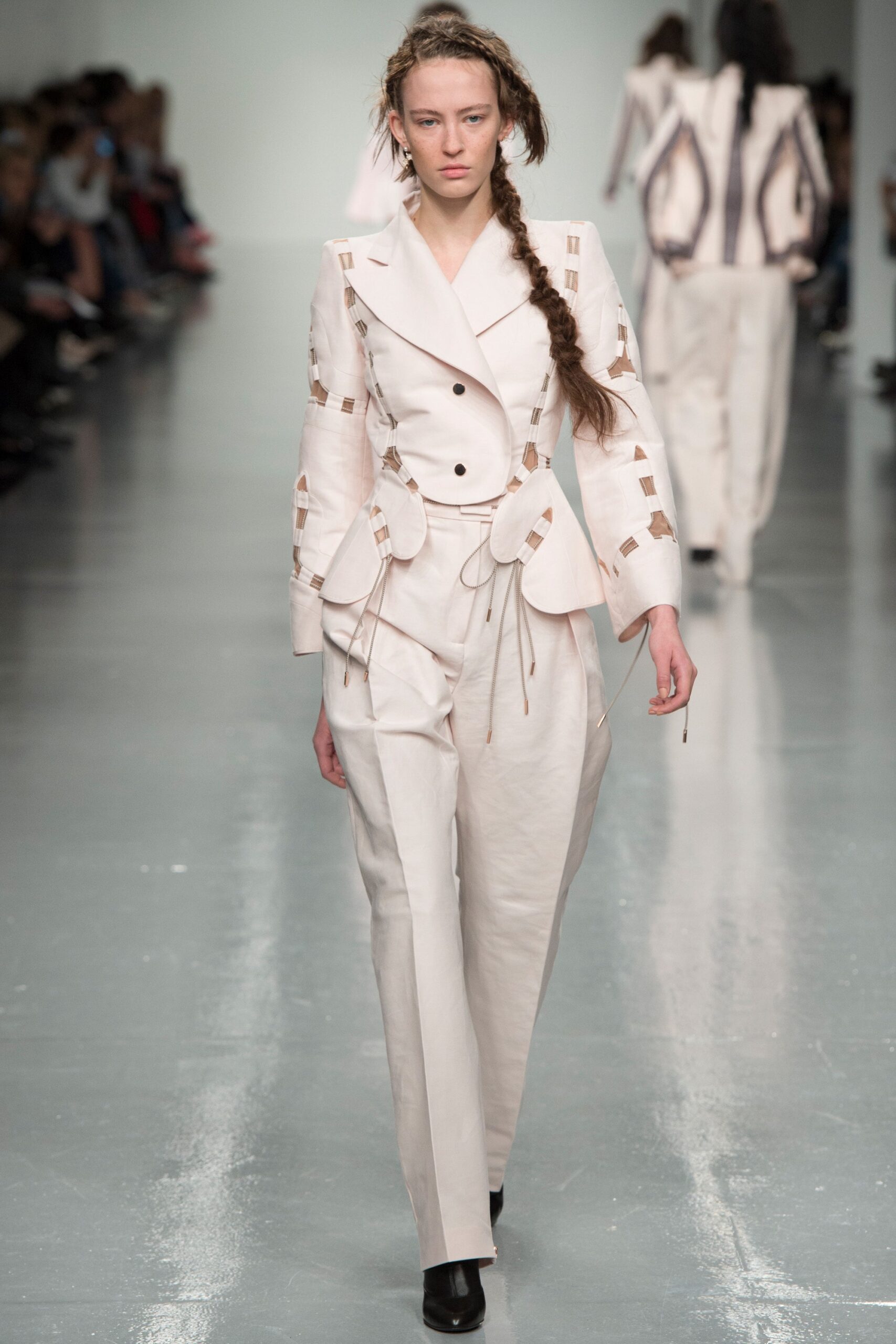 white cotton long-sleeve collared tailored buttoned zippered suit