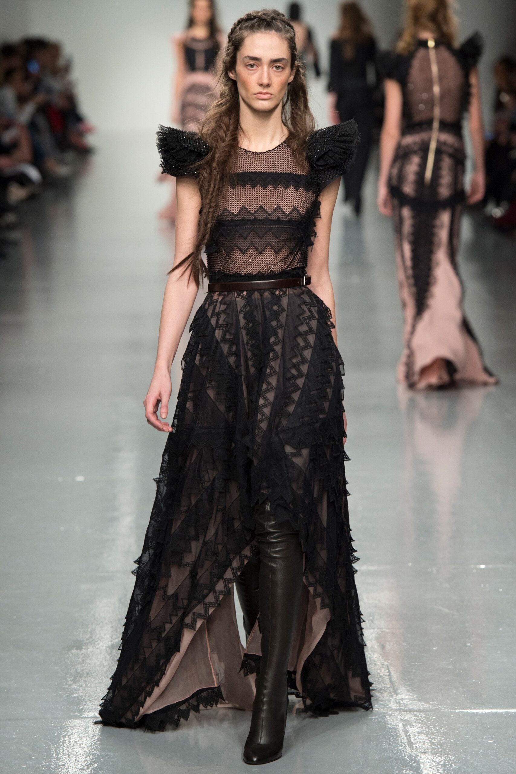 black lace sleeveless gown