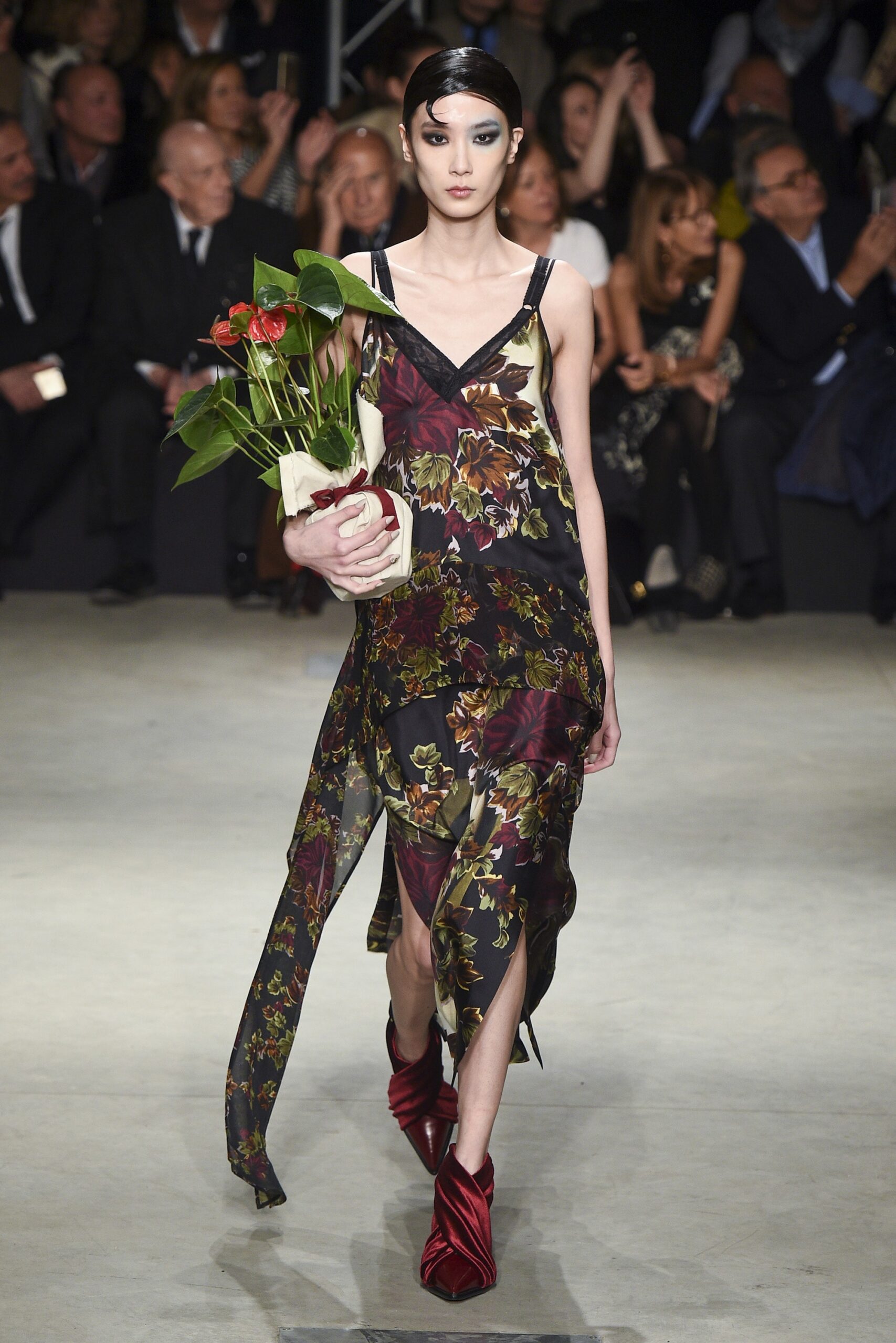 floral midi dress with red shoes
