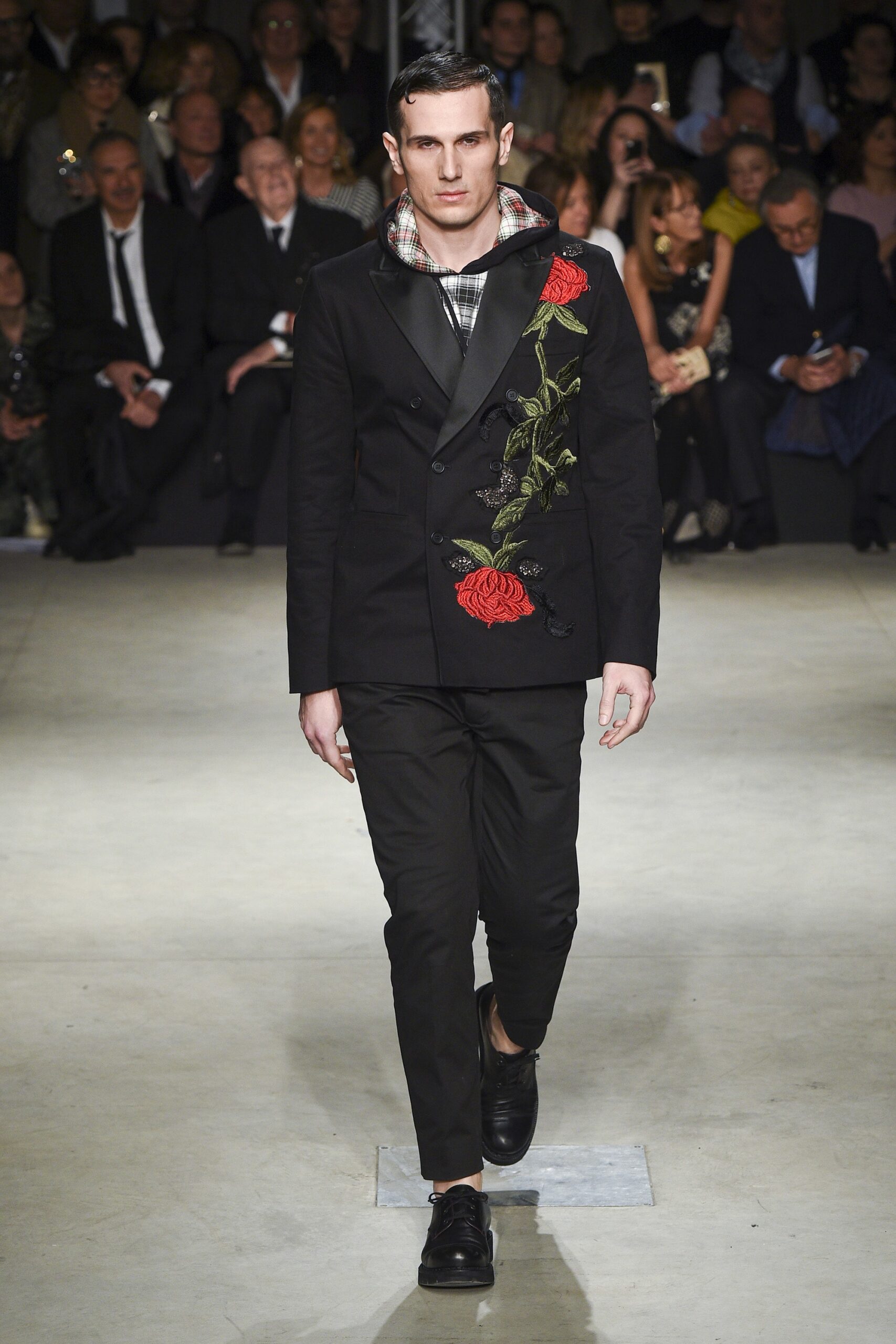 black tailored blazer with embroidery