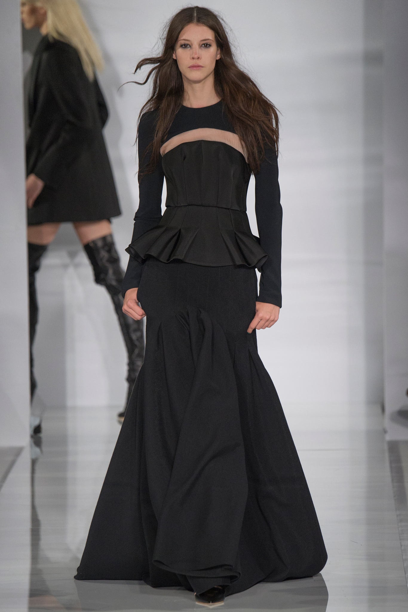 black fitted long-sleeve gown
